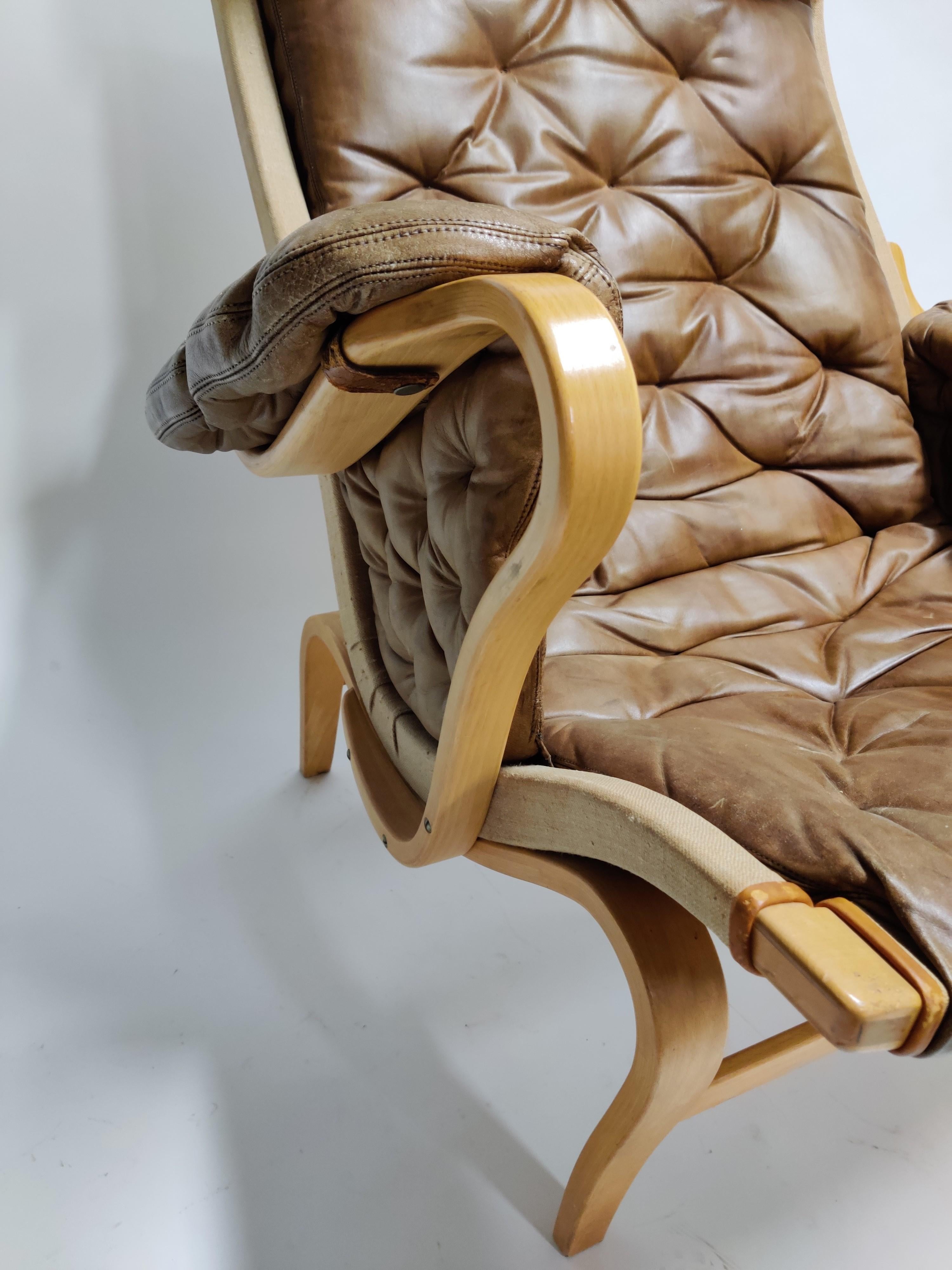 Bruno Mathsson Pernilla chair in leather, 1960s 3