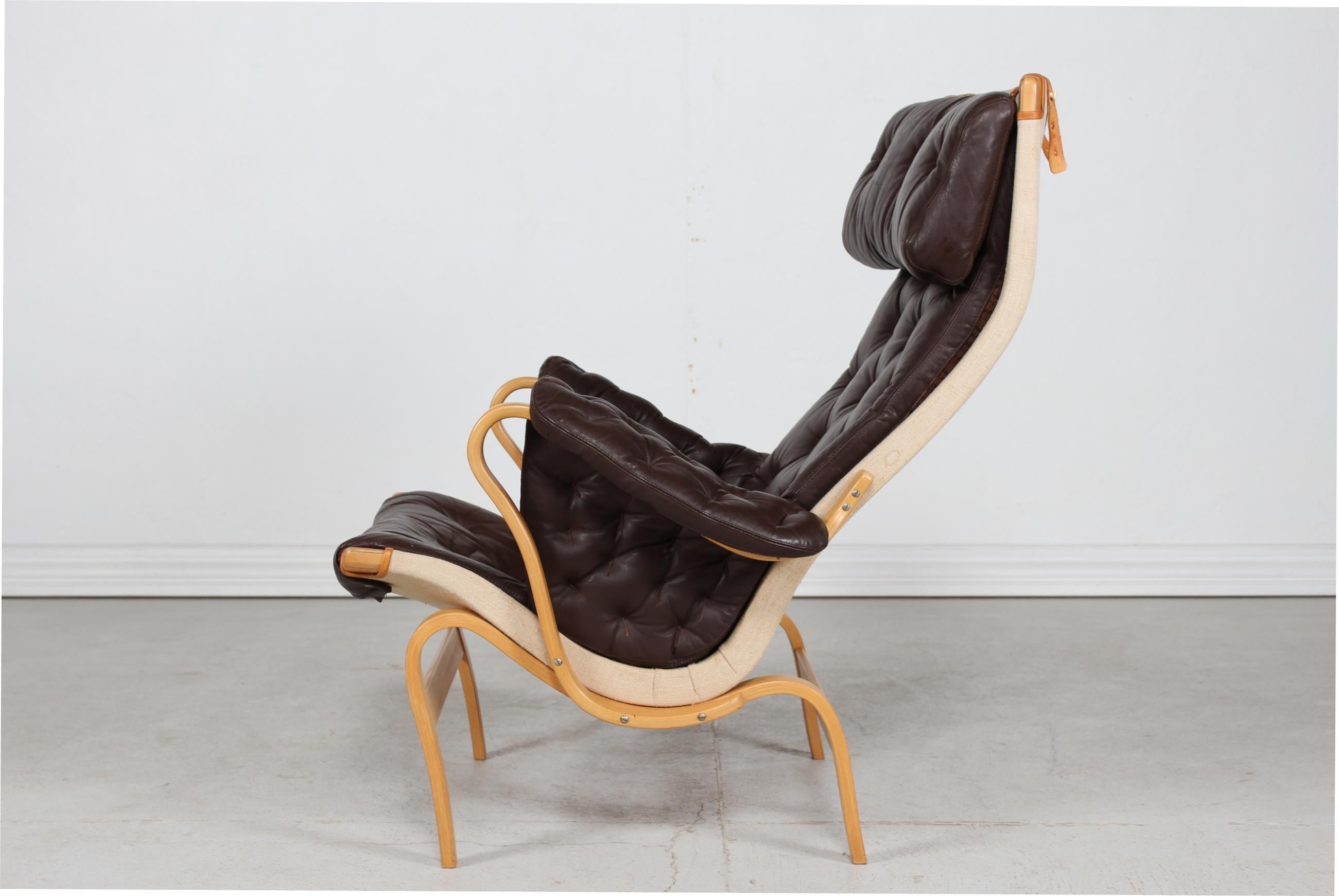 Bruno Mathsson Pernilla Lounge Chair for Dux. Mocha Colored Leather Sweden 1970s For Sale 2