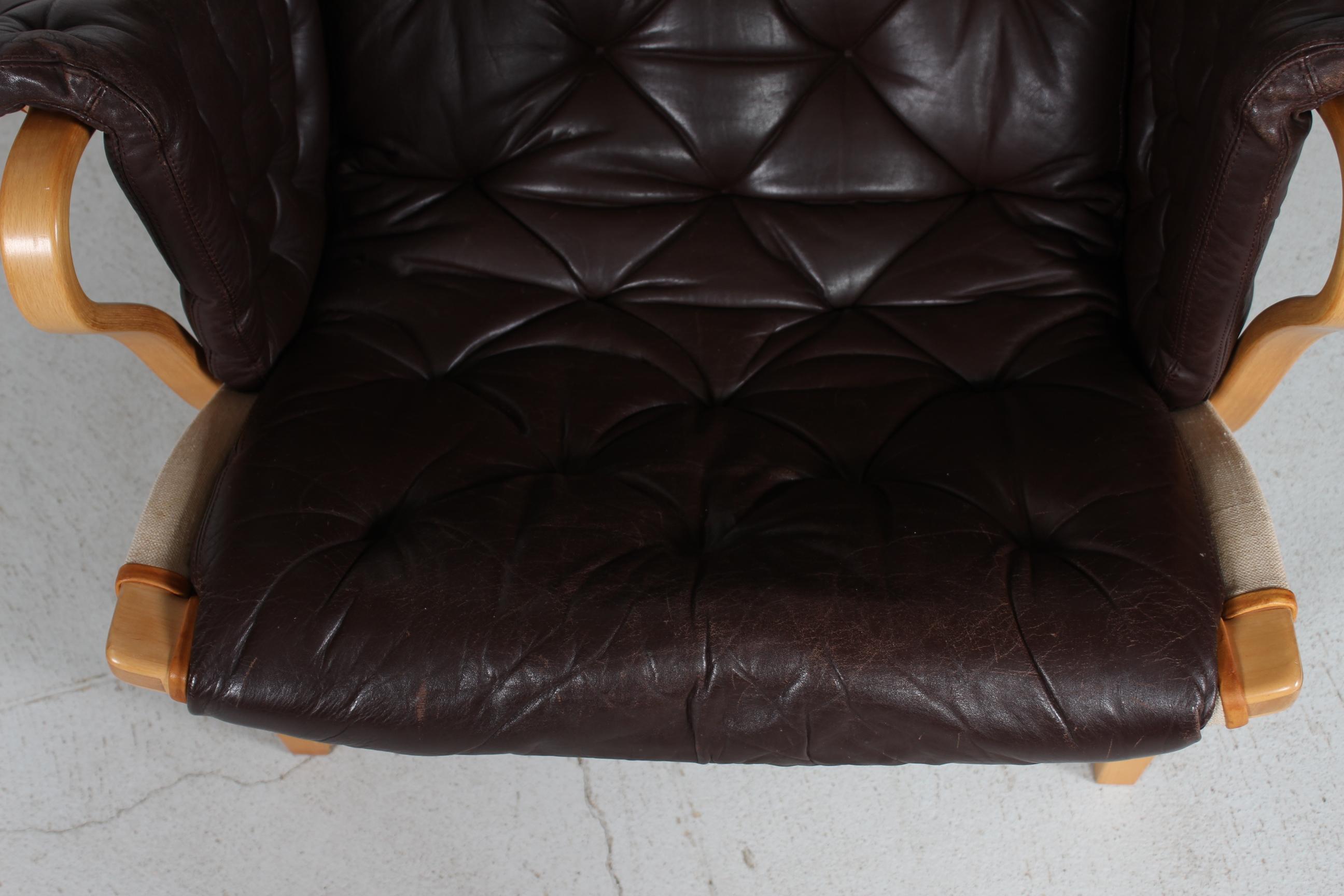 Bruno Mathsson Pernilla Lounge Chair for Dux. Mocha Colored Leather Sweden 1970s For Sale 3