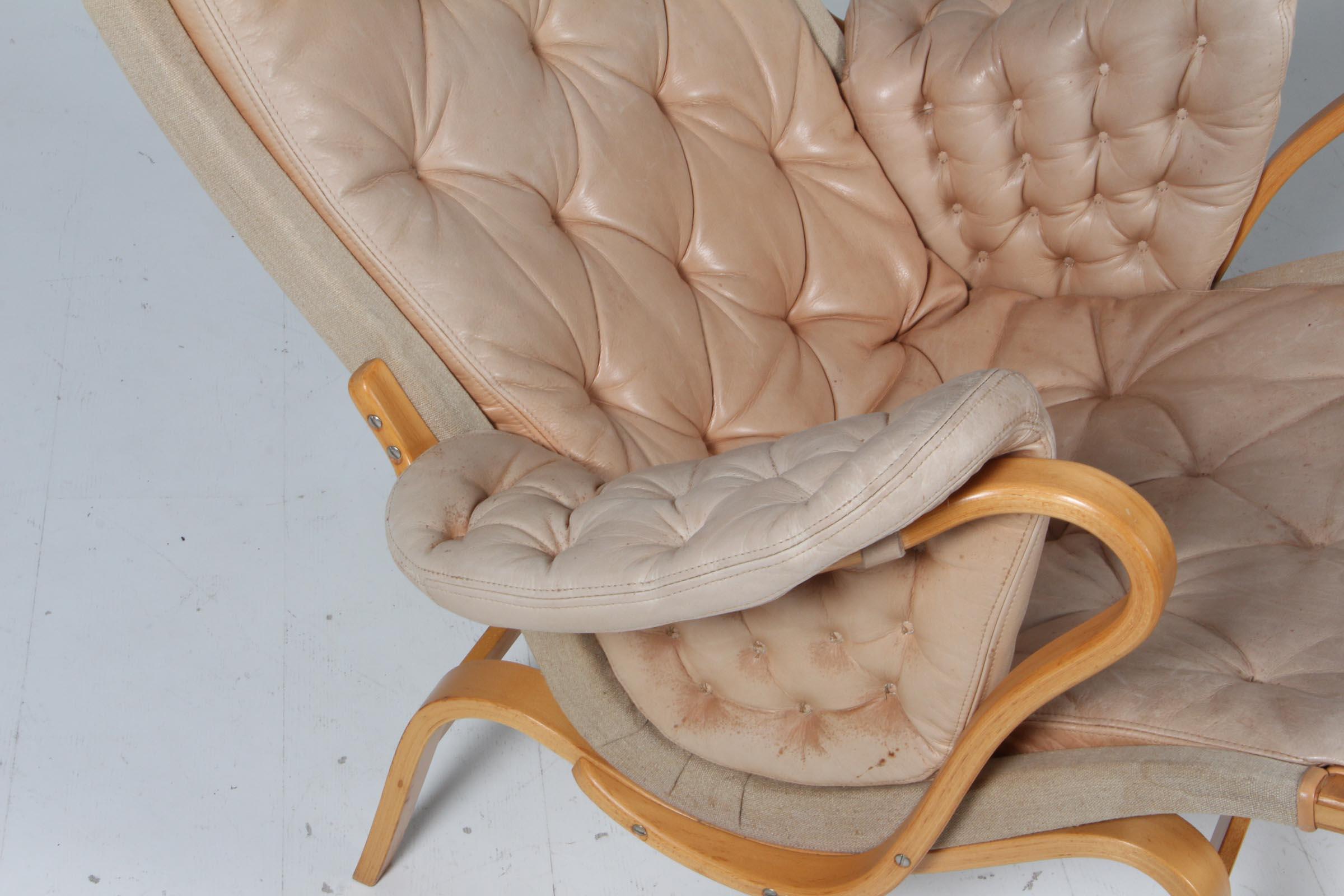 Late 20th Century Bruno Mathsson Pernilla Lounge Chair For Sale