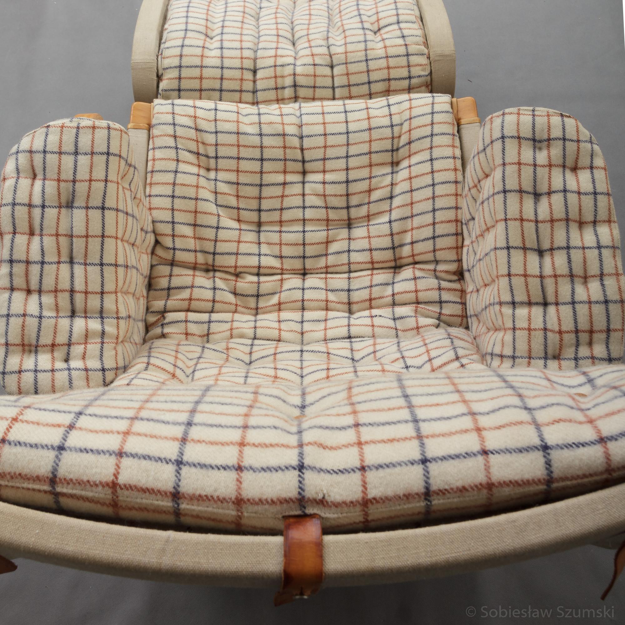 Mid-20th Century Bruno Mathsson Pernilla Lounge Chair with Footstool