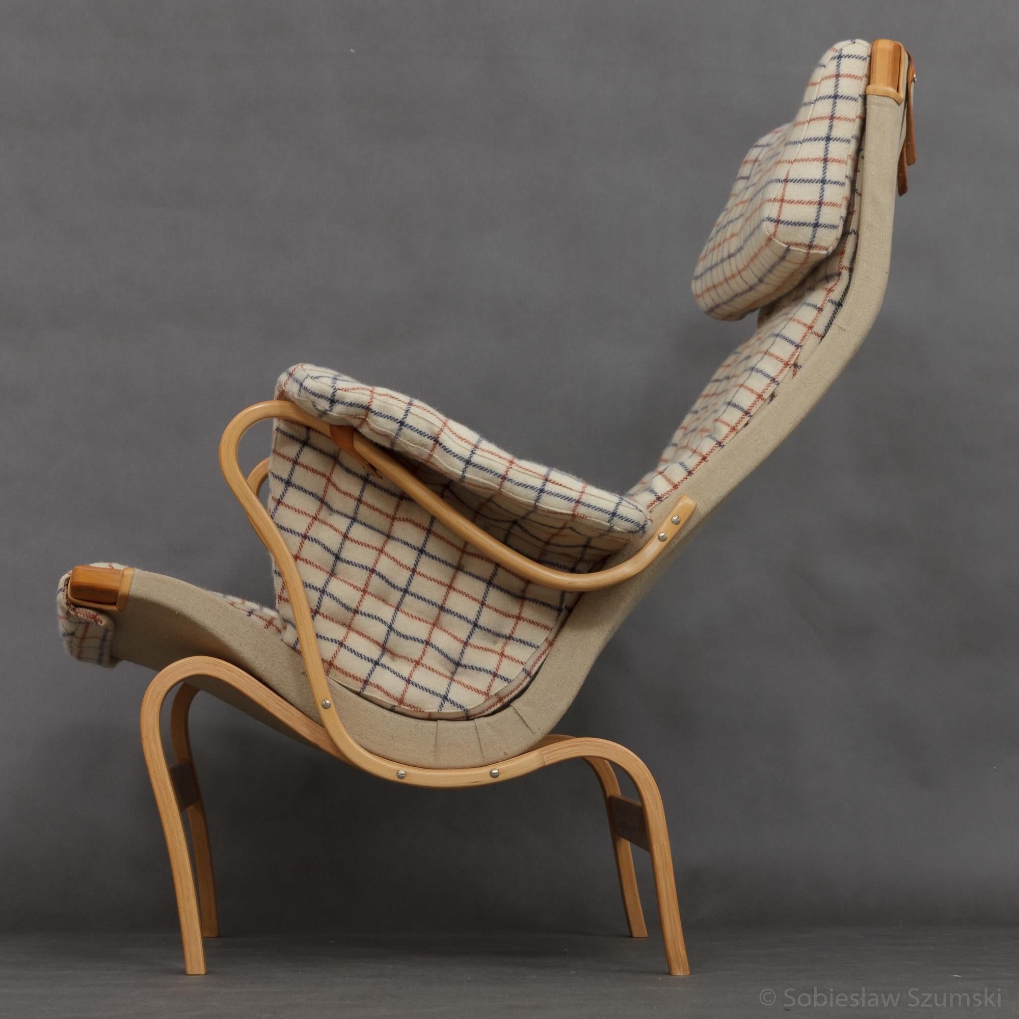Wool Bruno Mathsson Pernilla Lounge Chair with Footstool