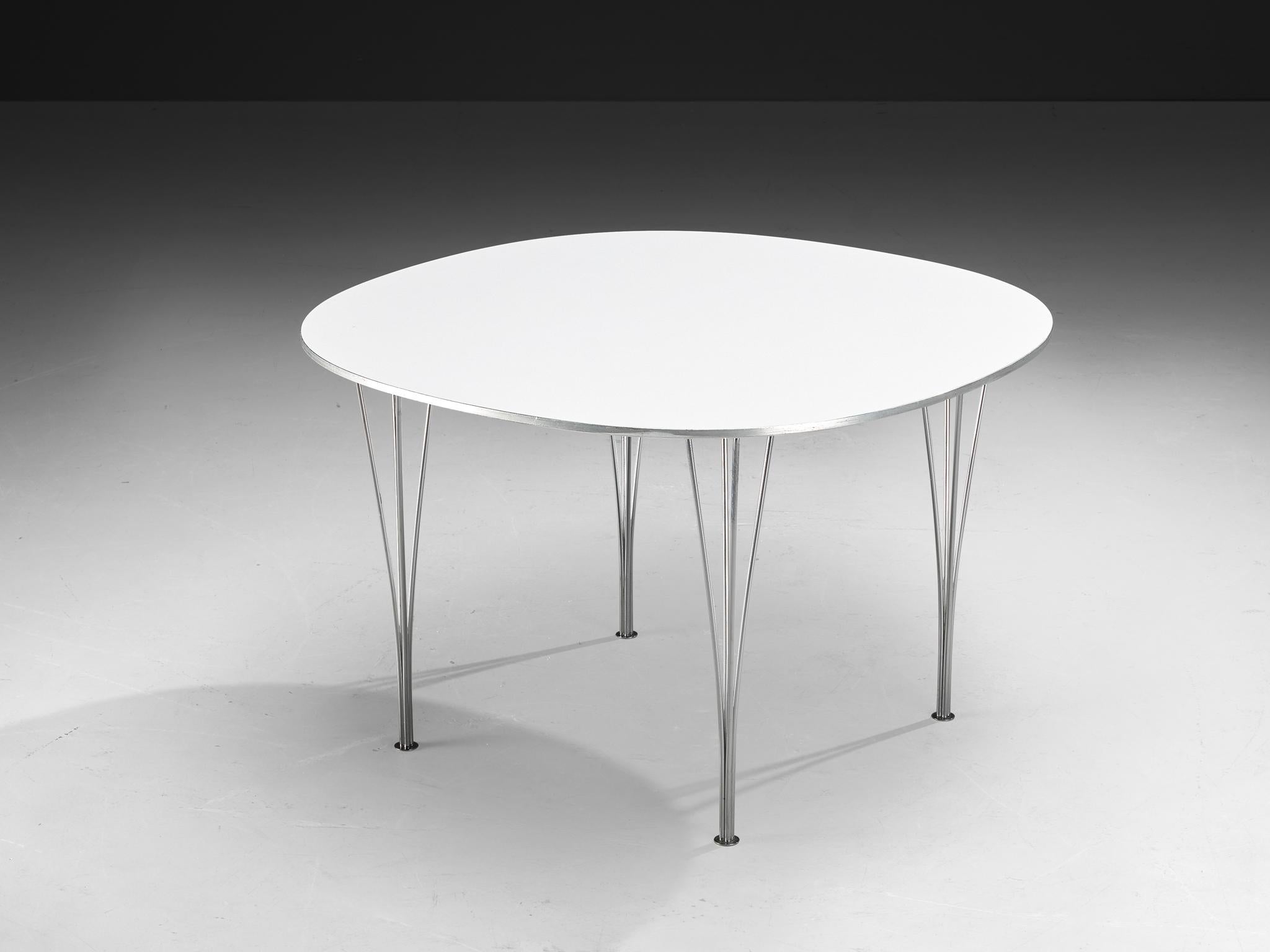 Bruno Mathsson et Piet Hein pour Fritz Hansen, table de salle à manger 'Super-Ellipse', bois stratifié, acier chromé, aluminium, Danemark, design 1968, production 1975

Cette table représente une pièce classique du By Design Modern Scandinavian,