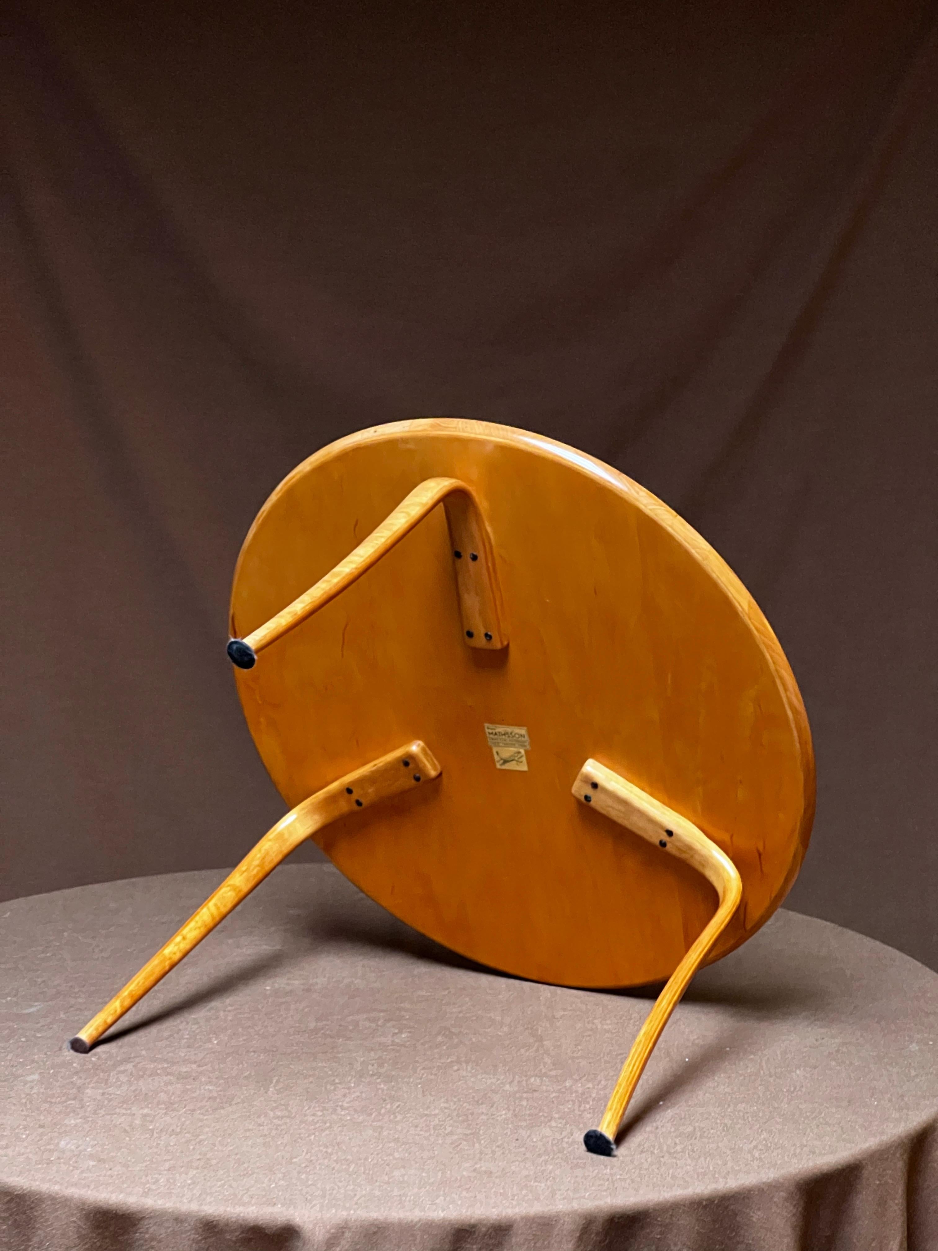 Fatto a mano Bruno Mathsson raro tavolino originale del 1936 in legno di radica e betulla, da collezione, nuovo di zecca in vendita