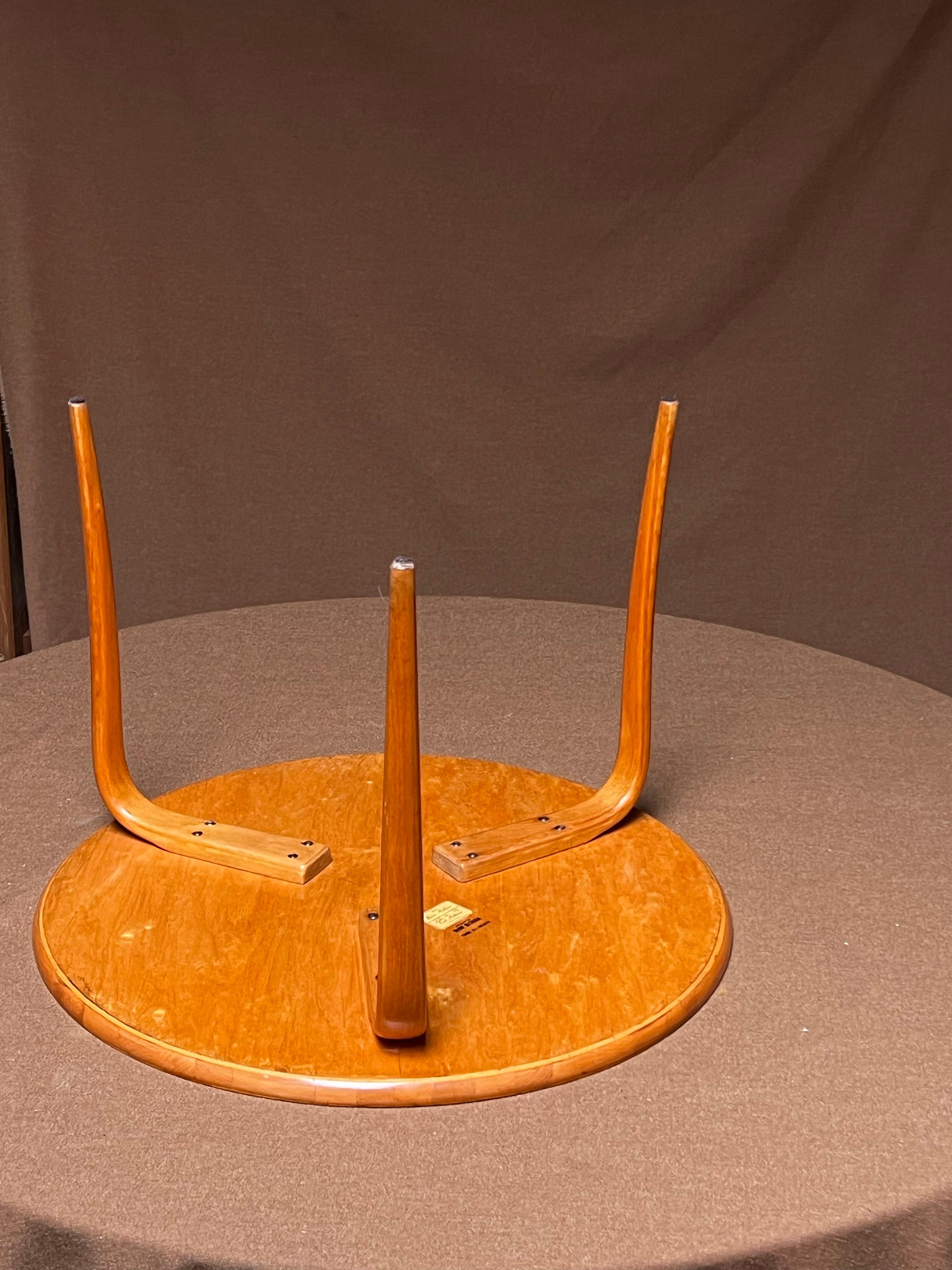 Bruno Mathsson raro tavolino originale del 1936 in legno di radica e betulla, da collezione, nuovo di zecca in vendita 1
