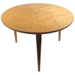 Mesa pequeña Annika de Bruno Mathsson en arce ojo de pájaro