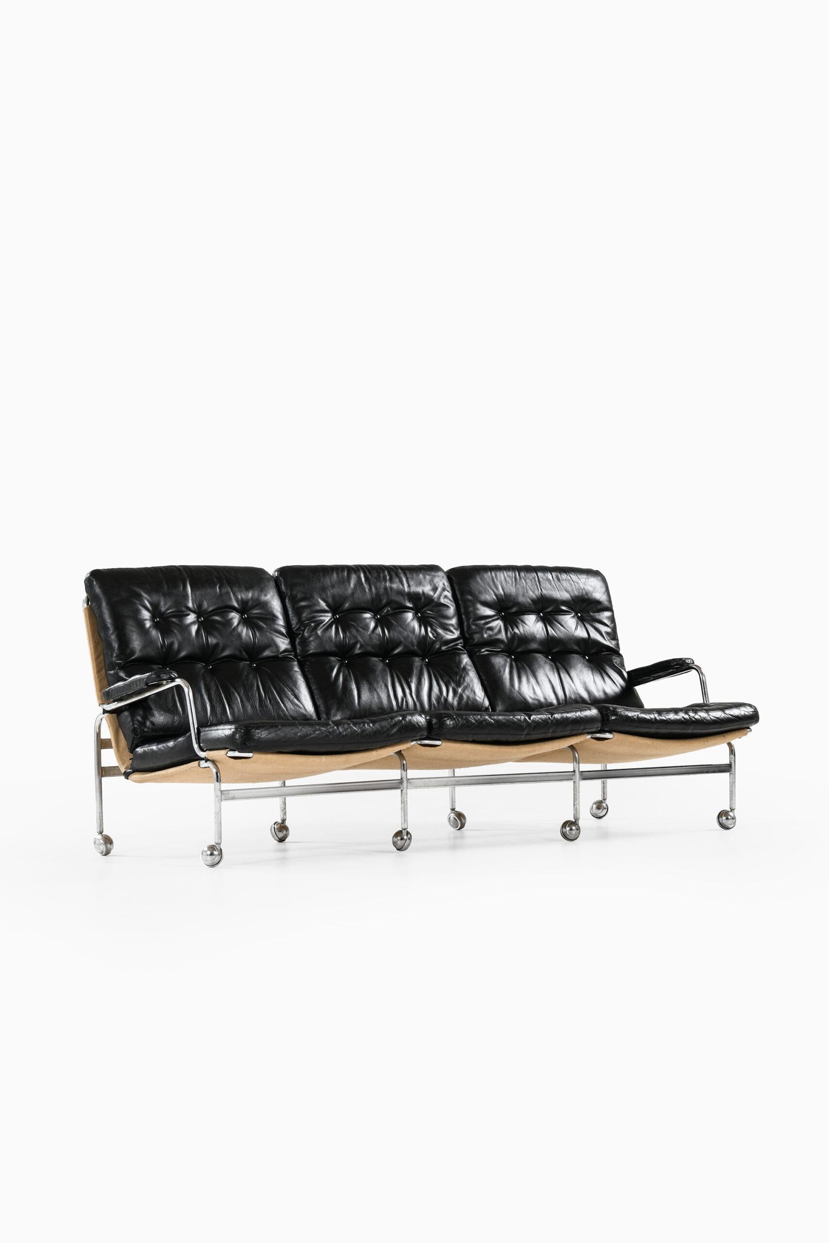 Swedish Bruno Mathsson Sofa Model Karin Produced by DUX in Sweden For Sale