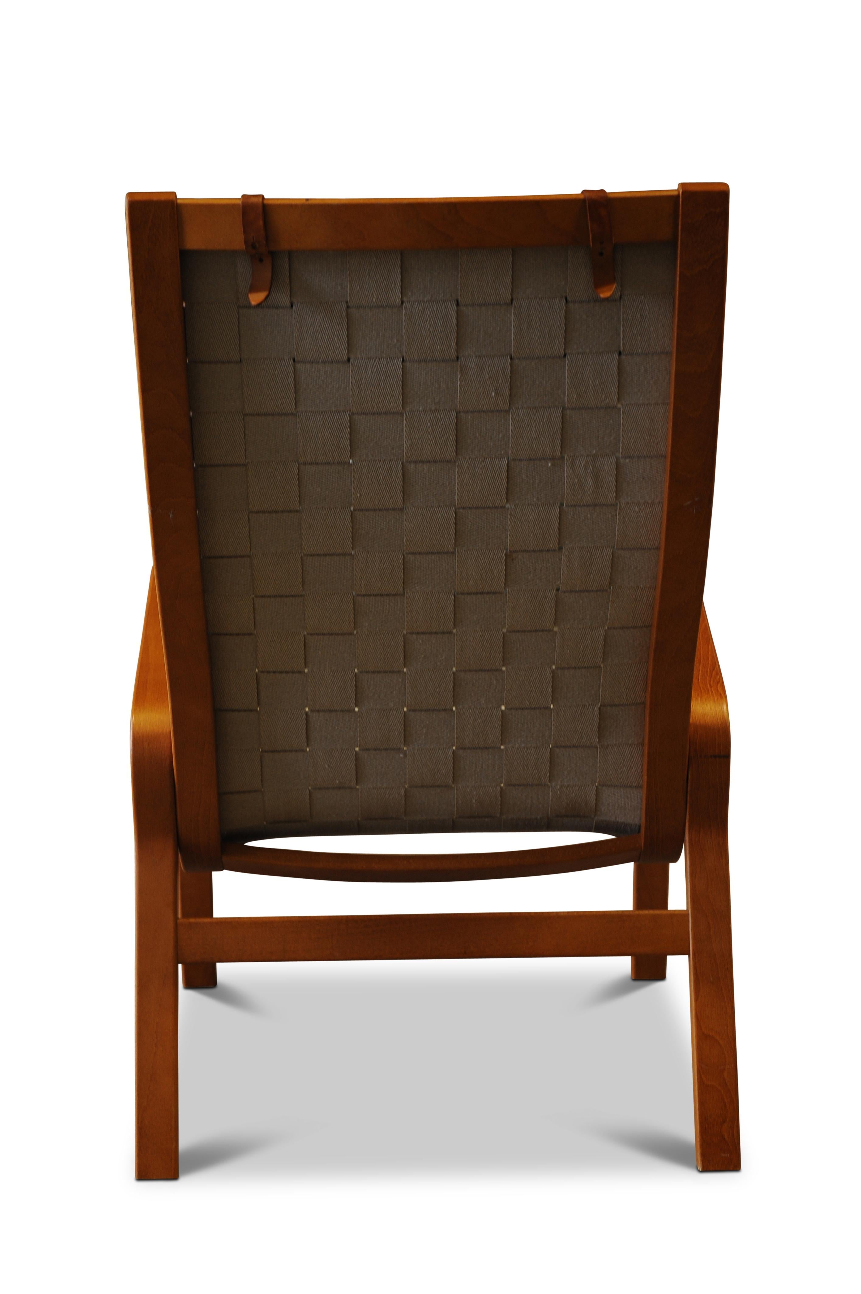 Bruno Mathsson Style Chair with Woven Strap Upholstery & Beech Bentwood Frame In Good Condition For Sale In High Wycombe, Buckinghamshire