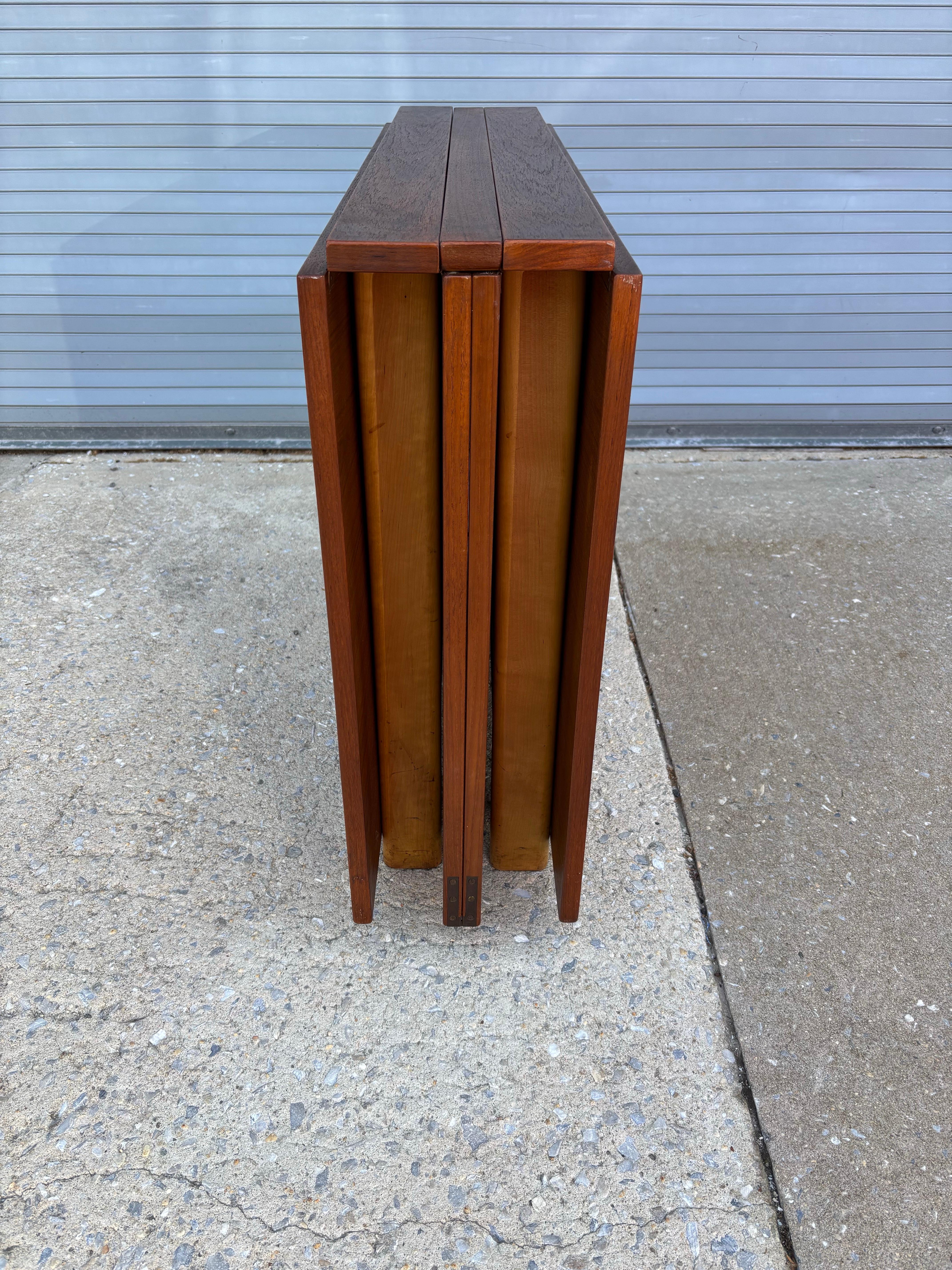 Bruno Mathsson Maria-Tisch aus Teakholz und Birke, signiert und datiert, 1966 (Skandinavische Moderne) im Angebot