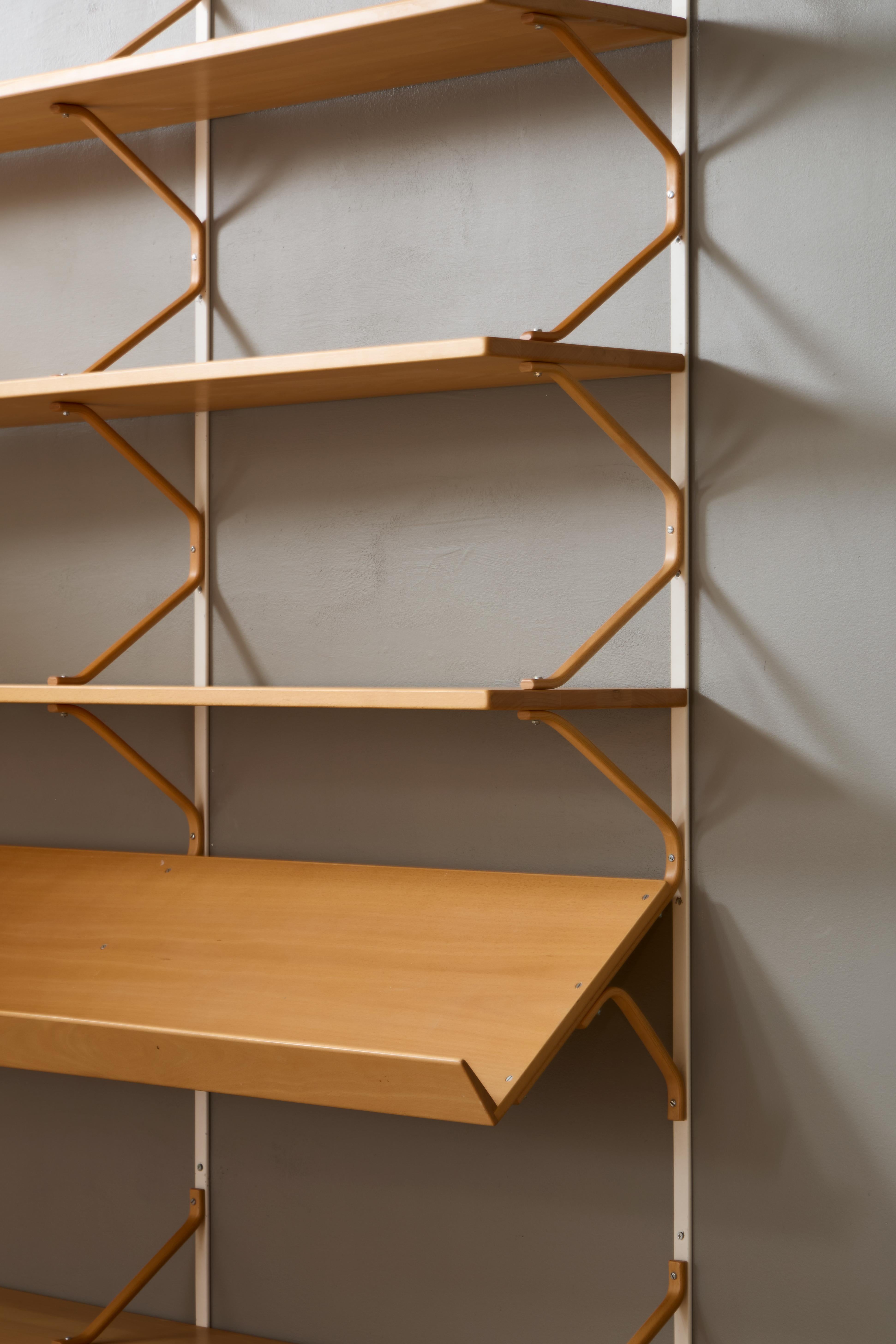 Estantería de pared Bruno Mathsson, Suecia, años 70 Escandinavo moderno en venta