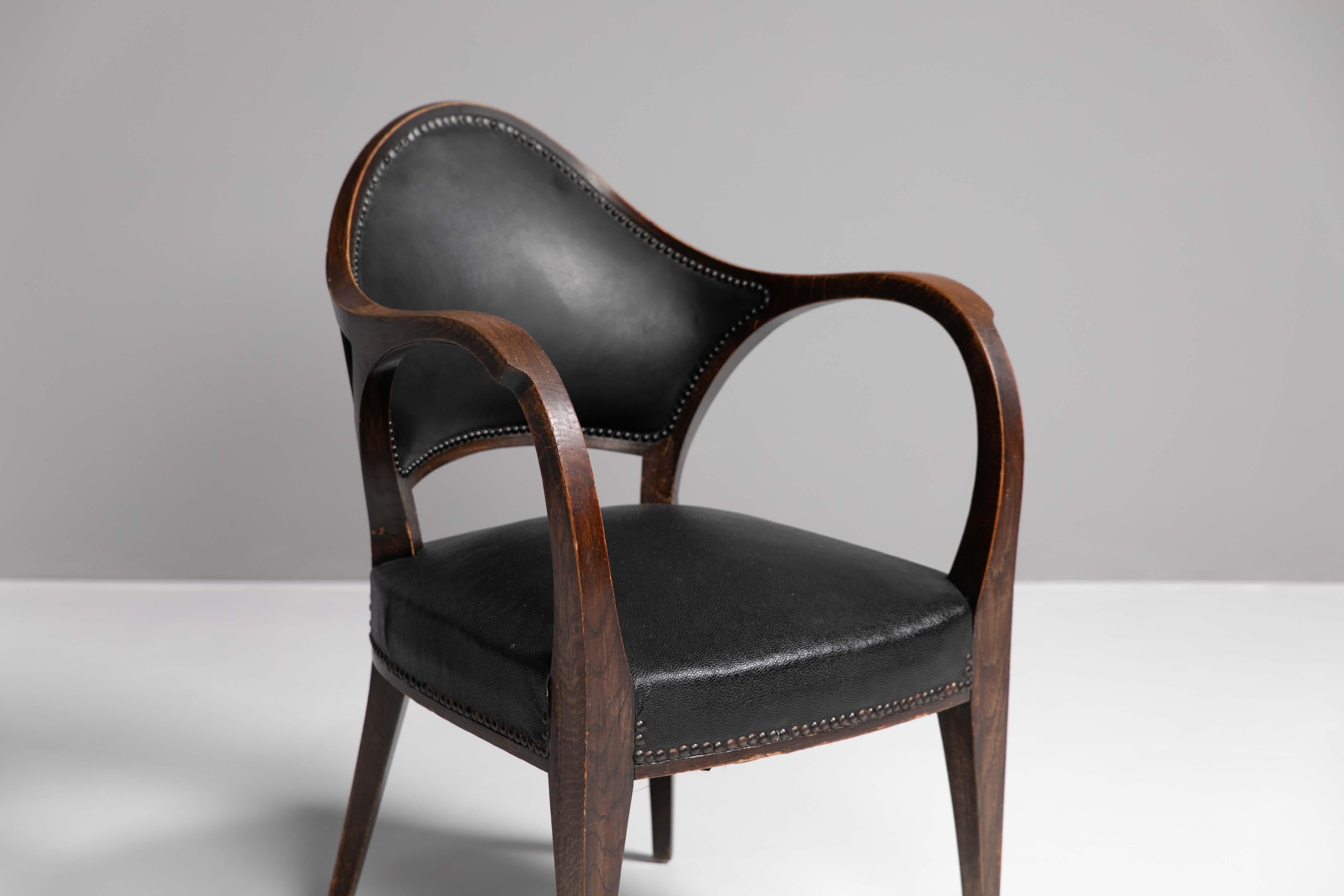 Early 20th Century Bruno Paul, Armchair 6126 for Vereinigte Werkstätten For Sale