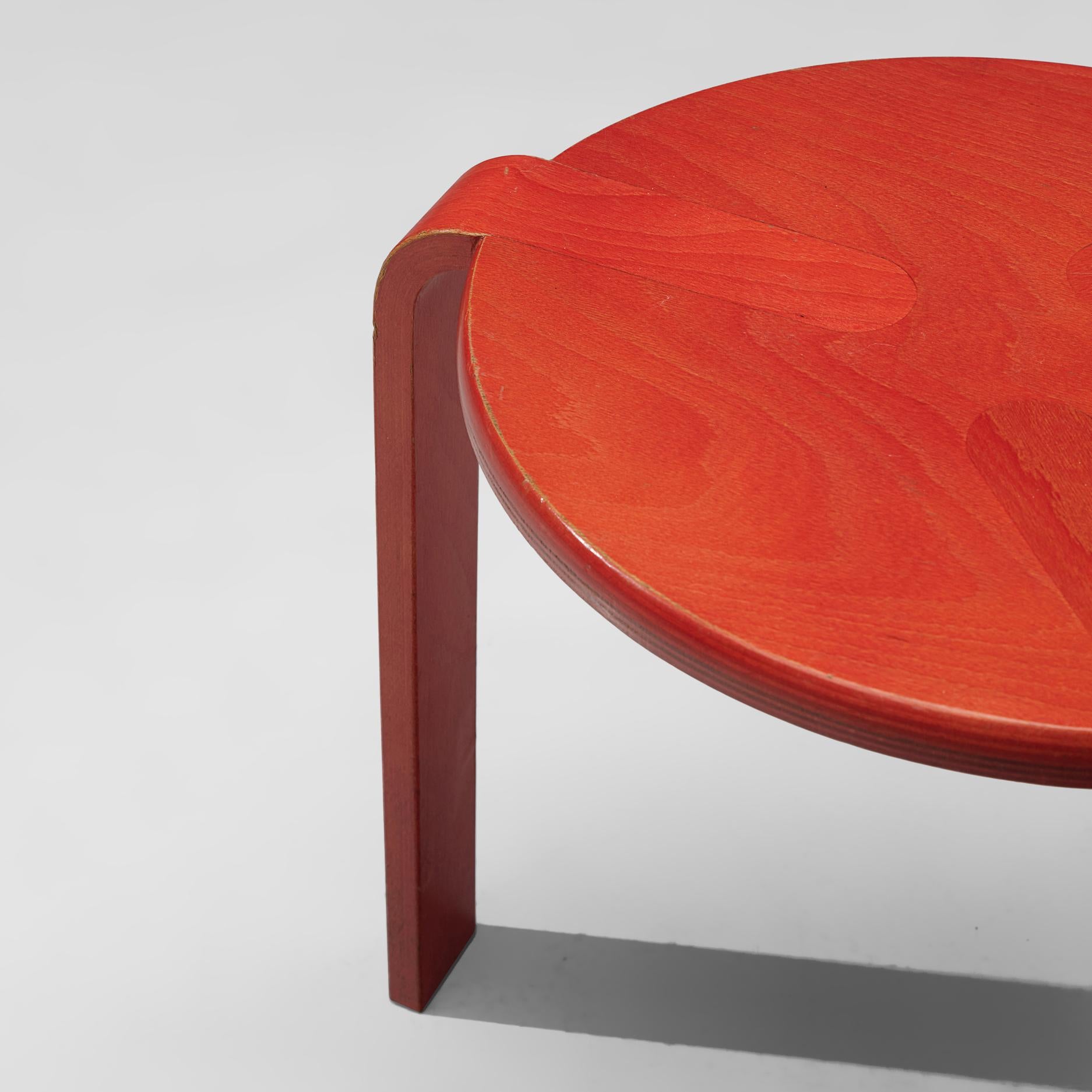 Suisse Fauteuils tripodes Bruno Rey pour Dietiker en bois de couleur rouge