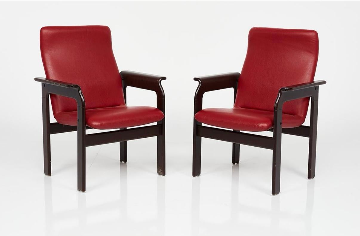 Mid-Century Modern Paire de fauteuils en cuir Bruno Rey en vente