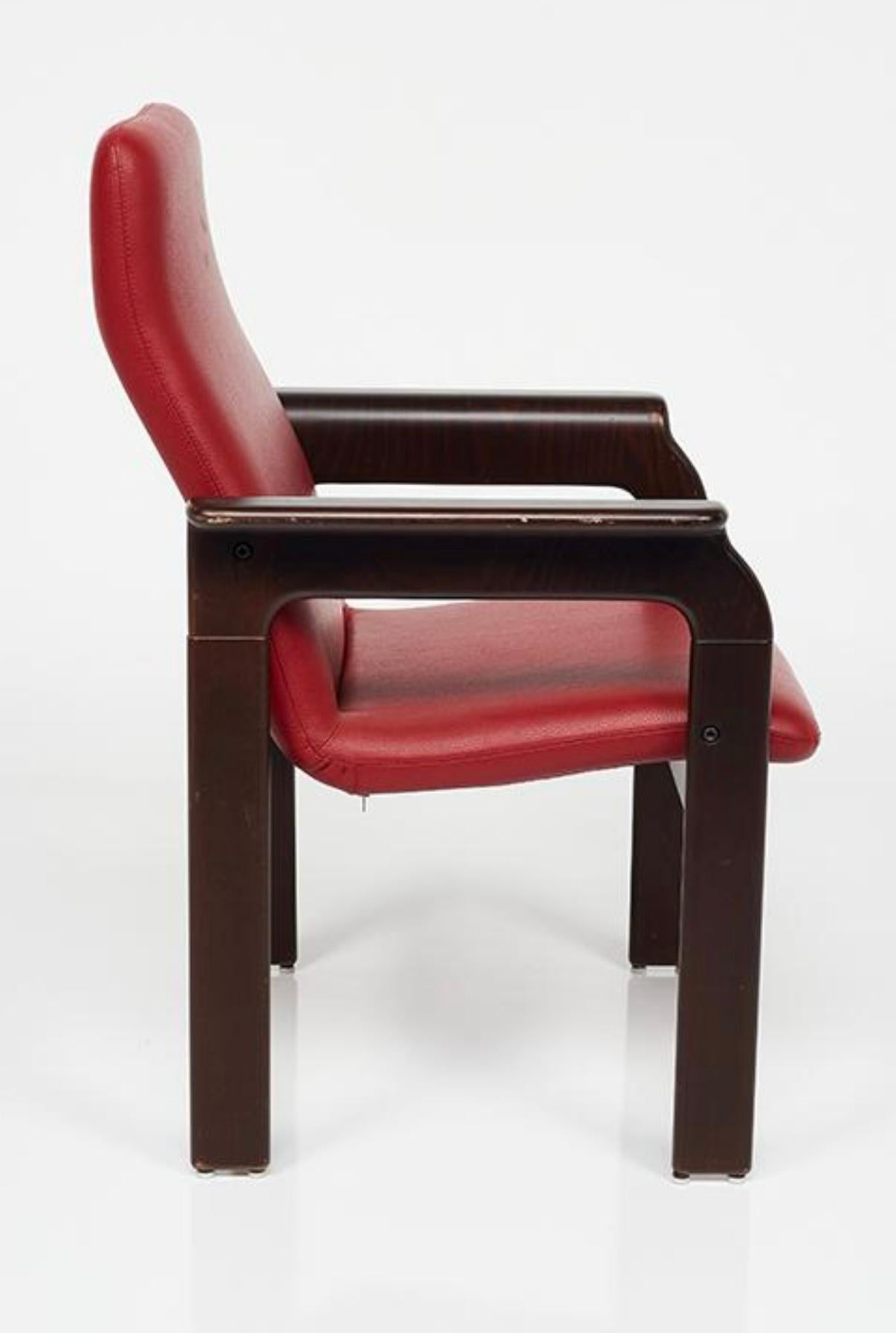 Suisse Paire de fauteuils en cuir Bruno Rey en vente