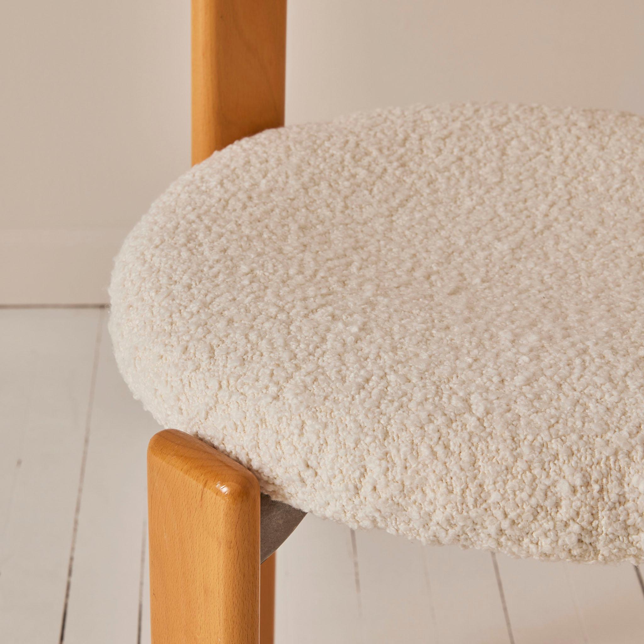 20ième siècle Chaises vintage Bruno Rey par Dietiker, structure en hêtre et assise recouverte de bouclette en vente