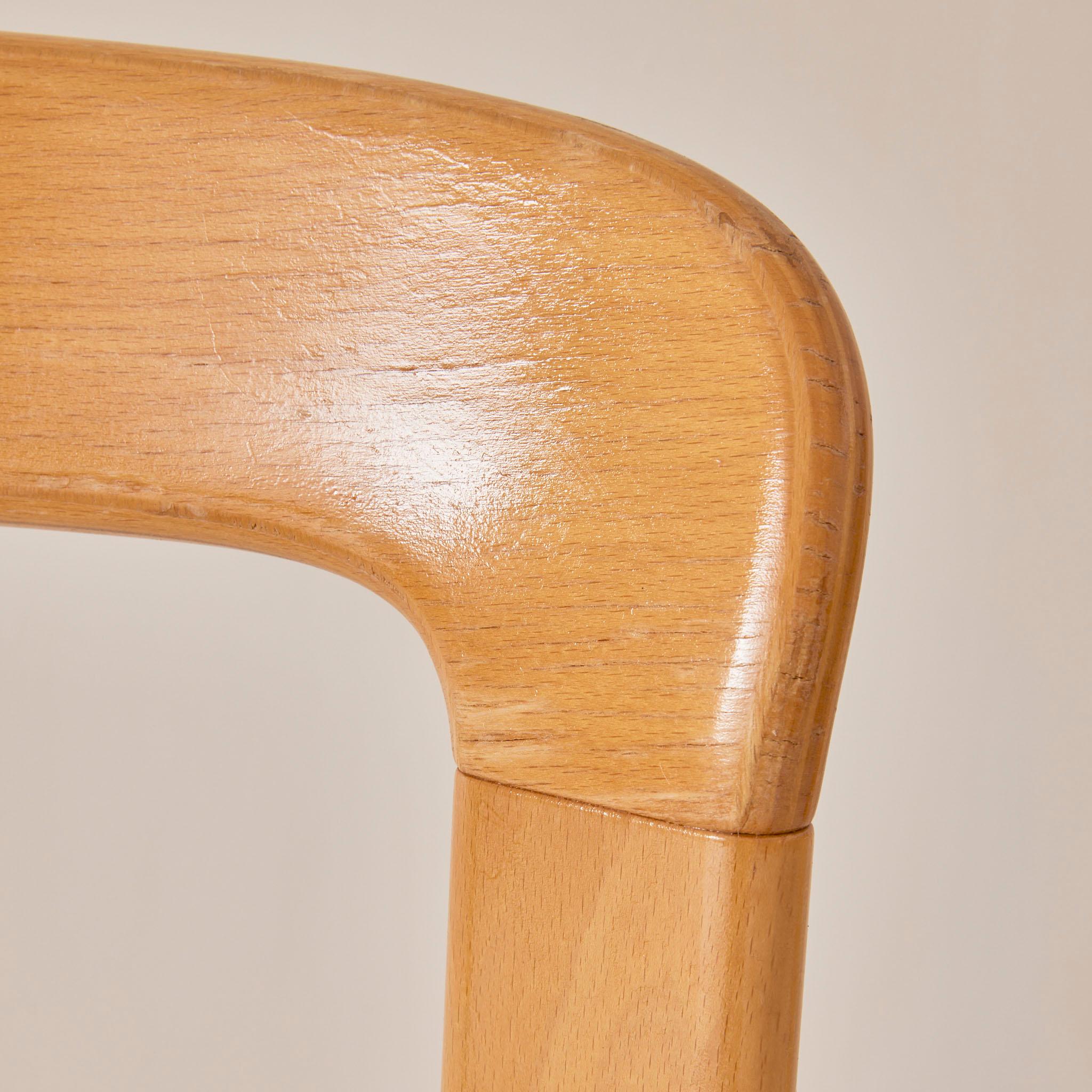 Hêtre Chaises vintage Bruno Rey par Dietiker, structure en hêtre et assise recouverte de bouclette en vente