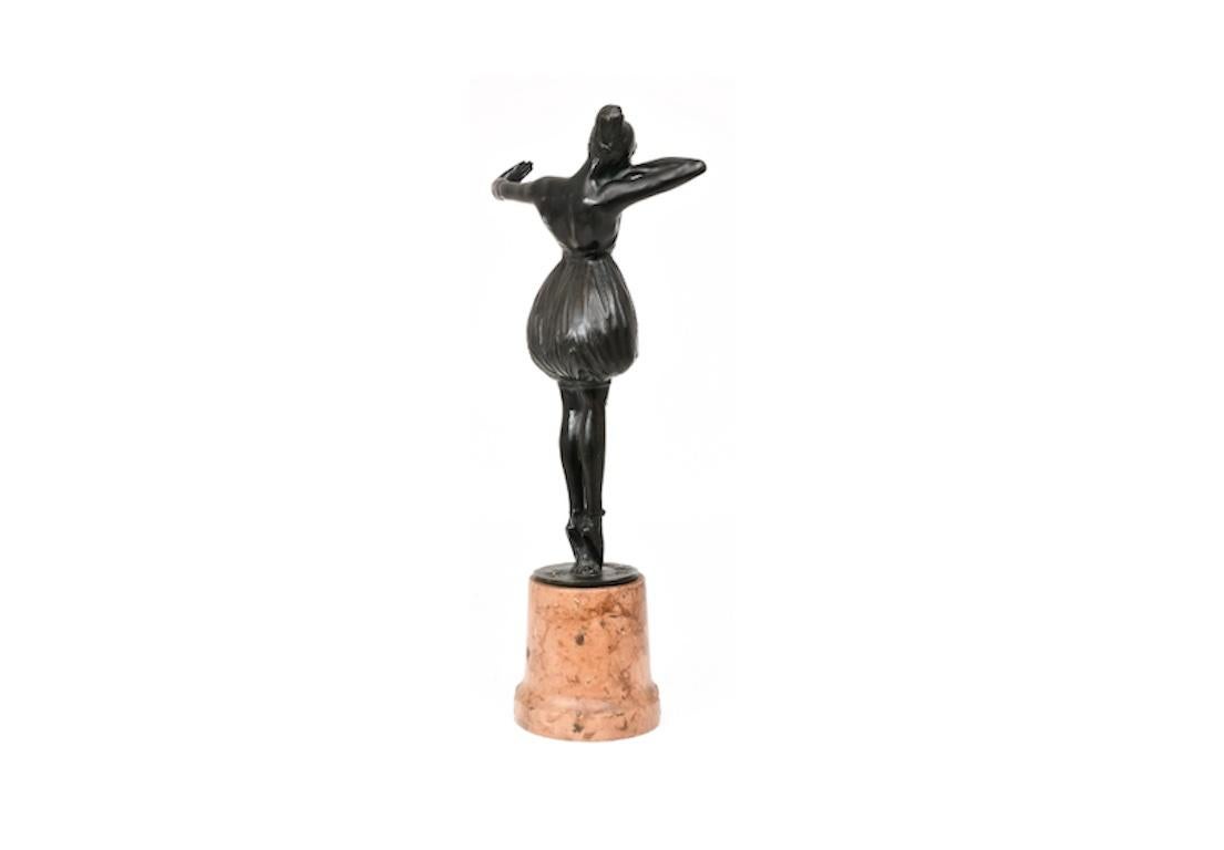Austriaco Bruno Zach (austriaco, 1891-1945), Scultura in bronzo di una donna ballerina in vendita