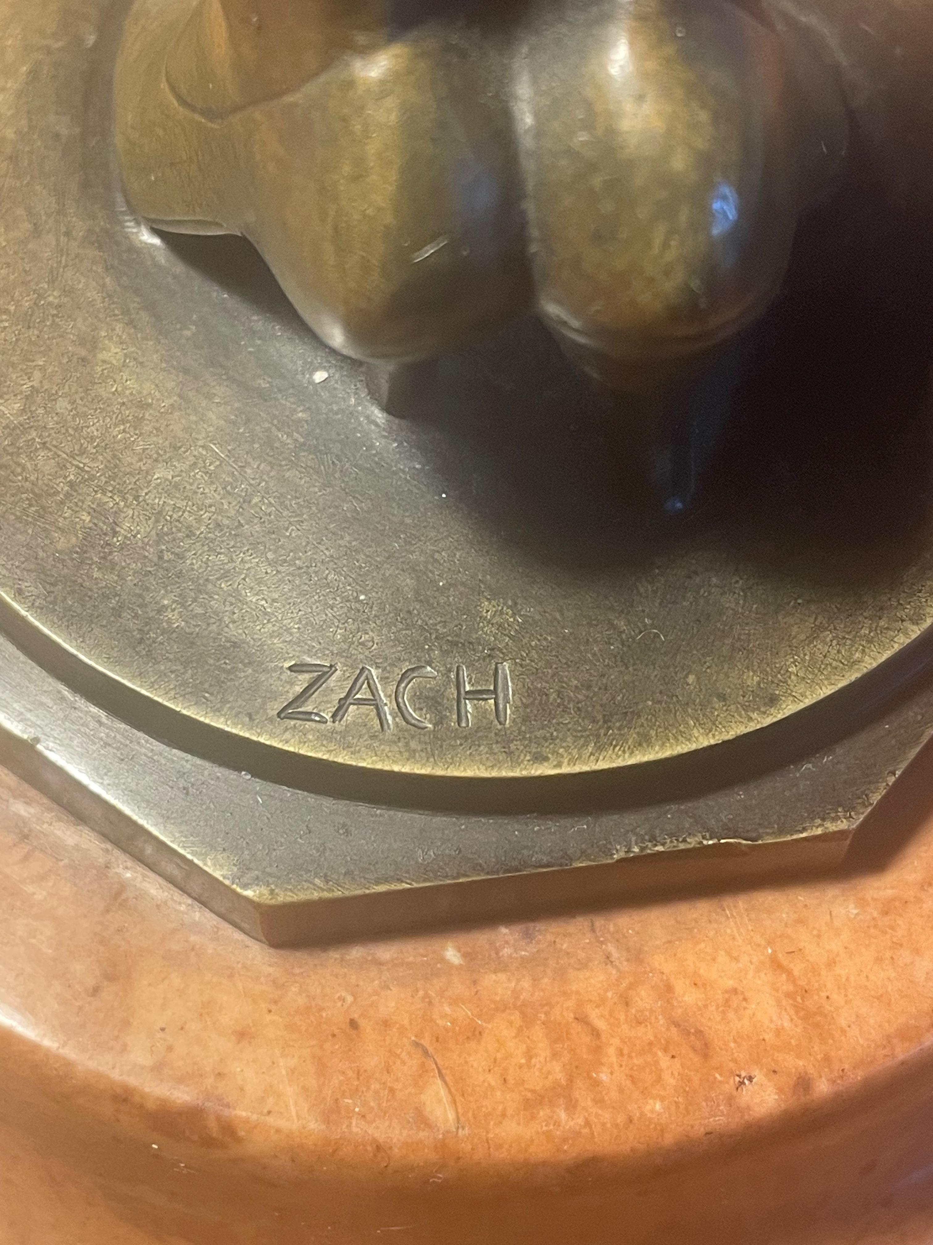 Bruno Zach Figurine féminine en bronze 