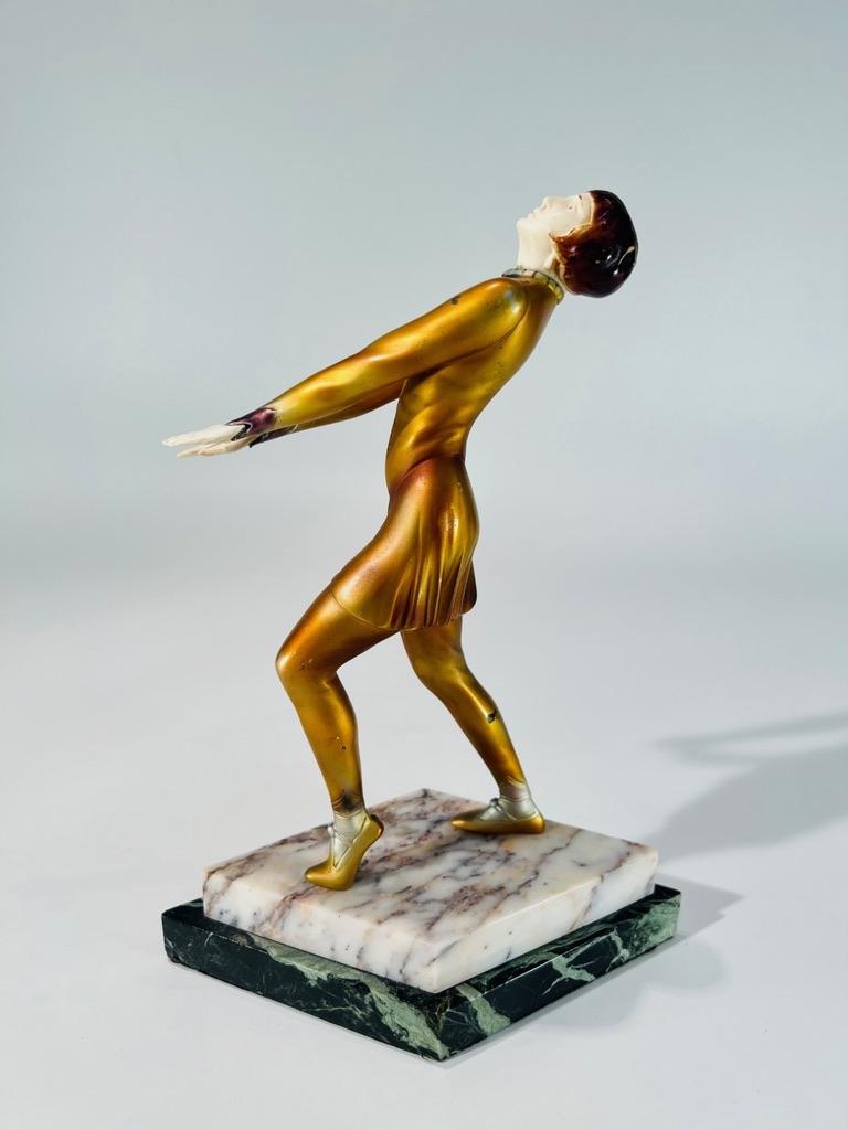 Art déco Bruno Zach personnage Art Déco en bronze français circa 1930 en vente