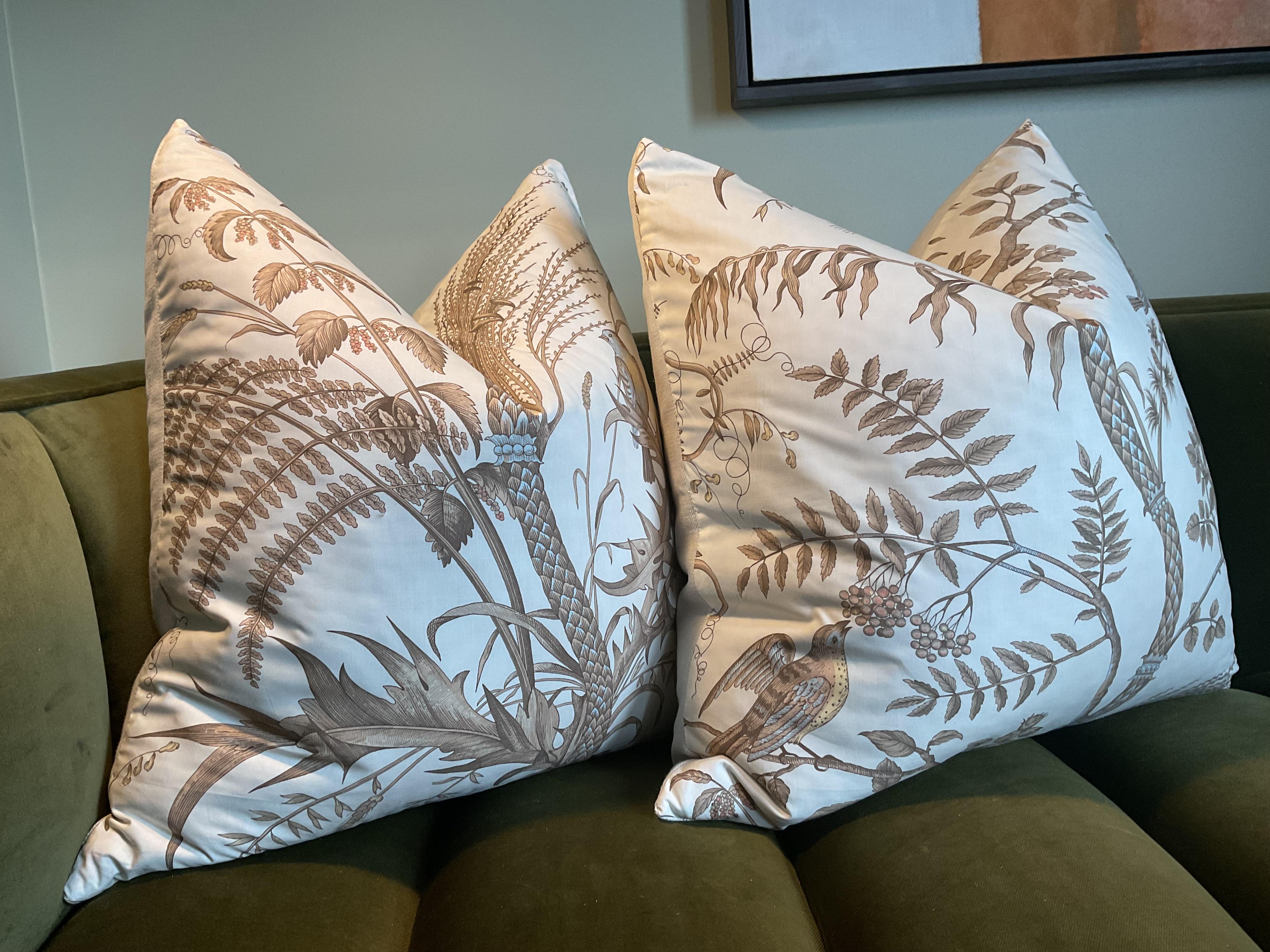 Cojines Brunschwig & Fils Pájaro y Cardo en Beige - Pareja Siglo XXI y contemporáneo en venta