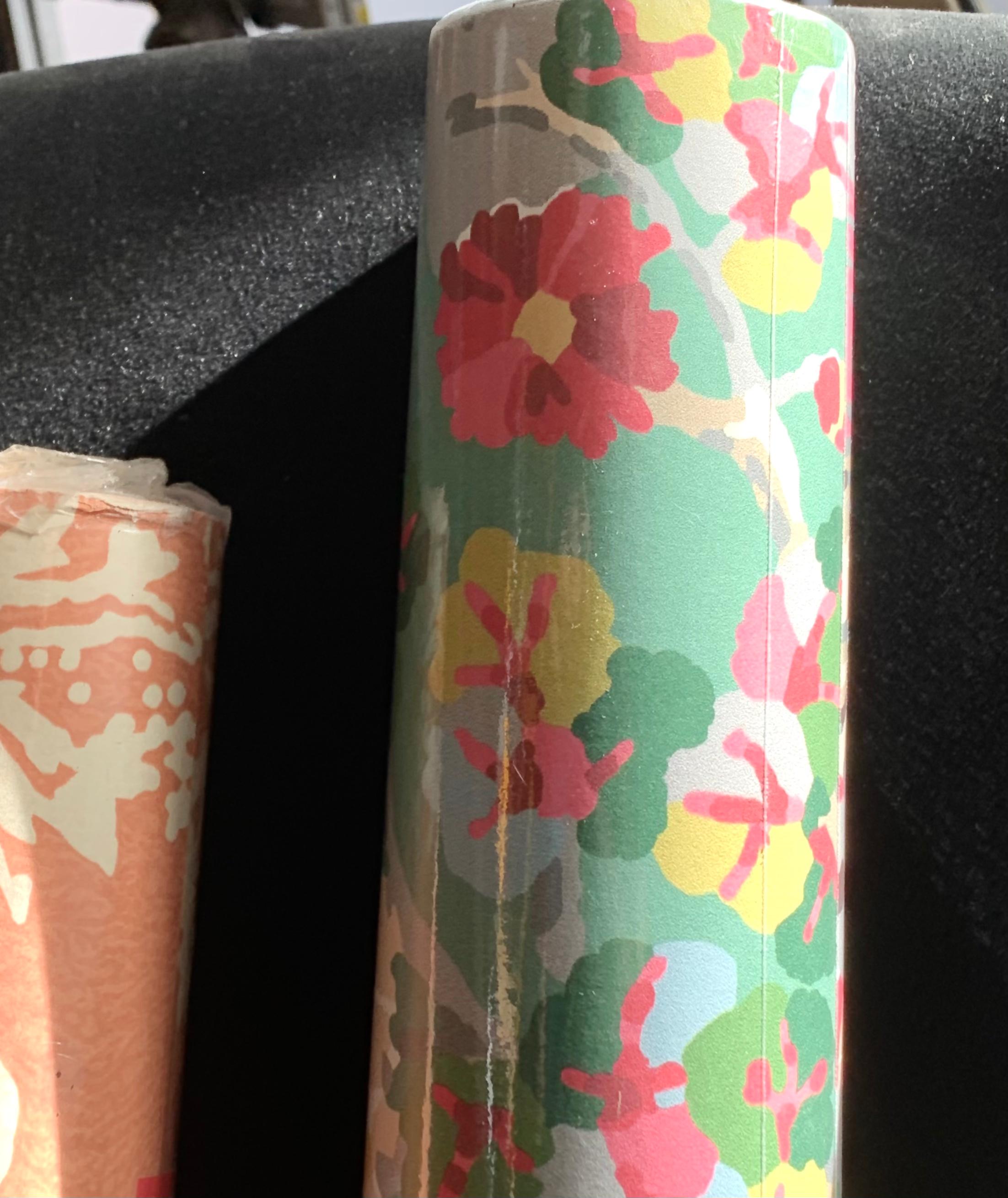 Brunschwig & Fils Chinoiserie Hand-Printed Xian Jade Wallpaper Double Roll In Excellent Condition For Sale In Brooklyn, NY