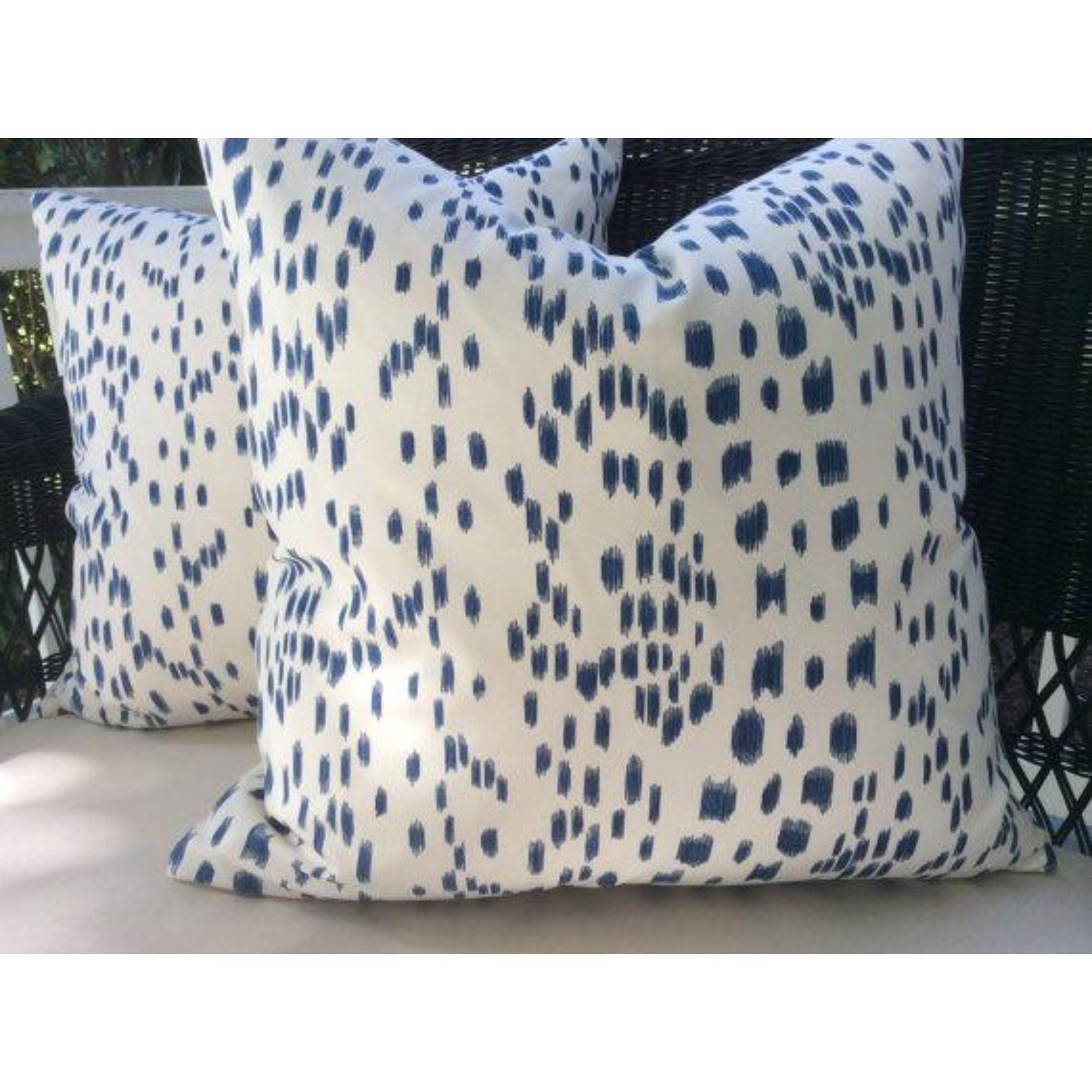 Beautiful and sought after Les Touches fabric from Brunschwig and Fils! This fabulous cotton print has been fashioned into gorgeous pillow covers! Reminiscent of 