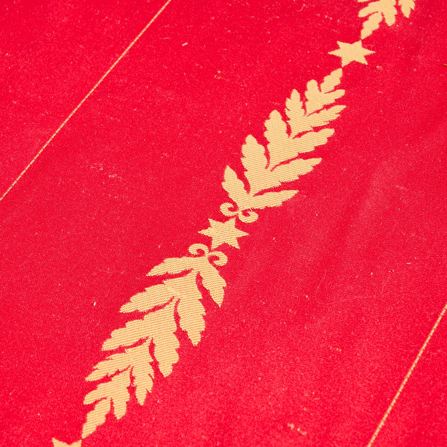 Tissage Brunschwig & Fils - Tissu de soie en satin rouge et or créé pour la Maison Blanche en vente