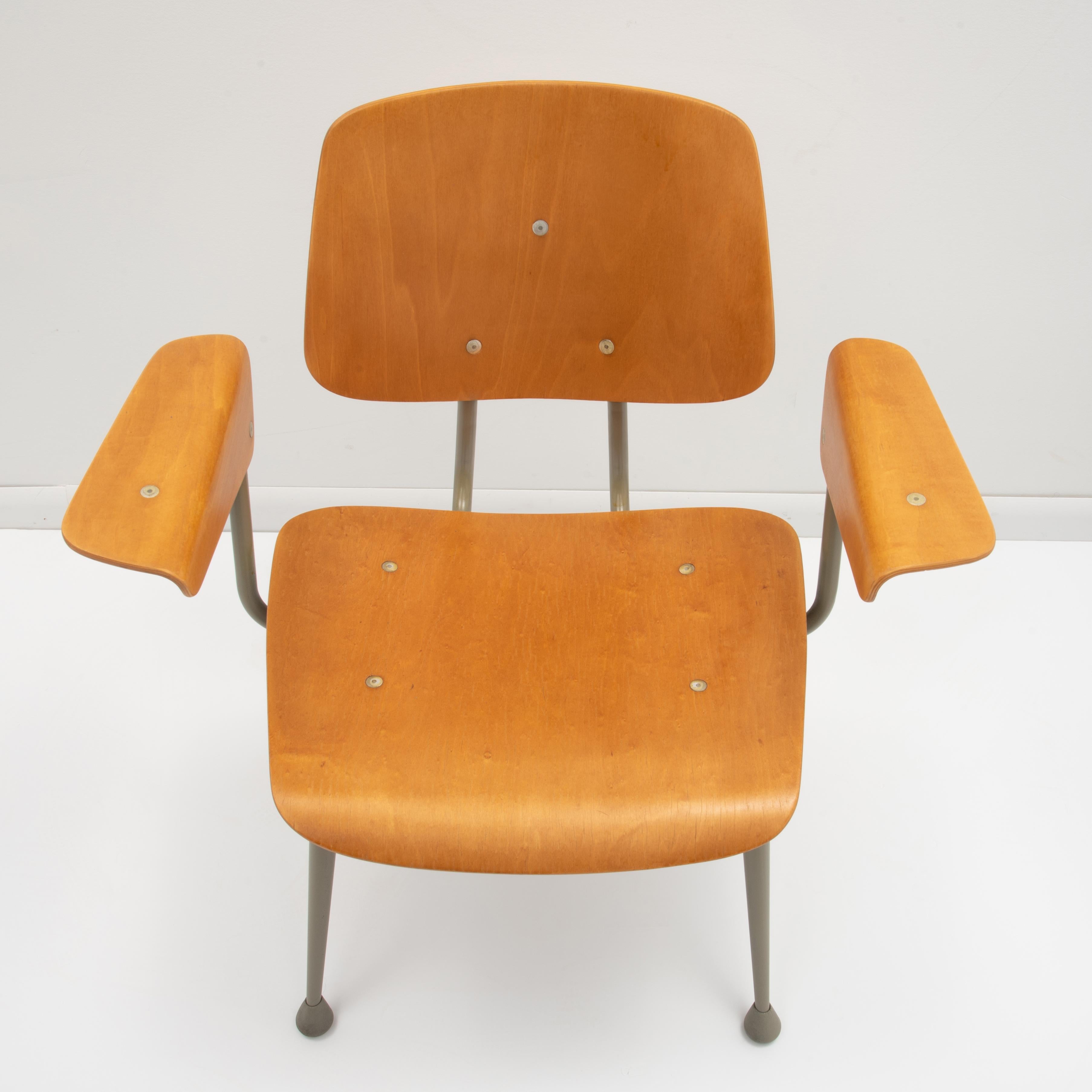 Ensemble de quatre fauteuils en contreplaqué d'érable du Brunswick d'après Eames Dcw Jean Prouve en vente 3
