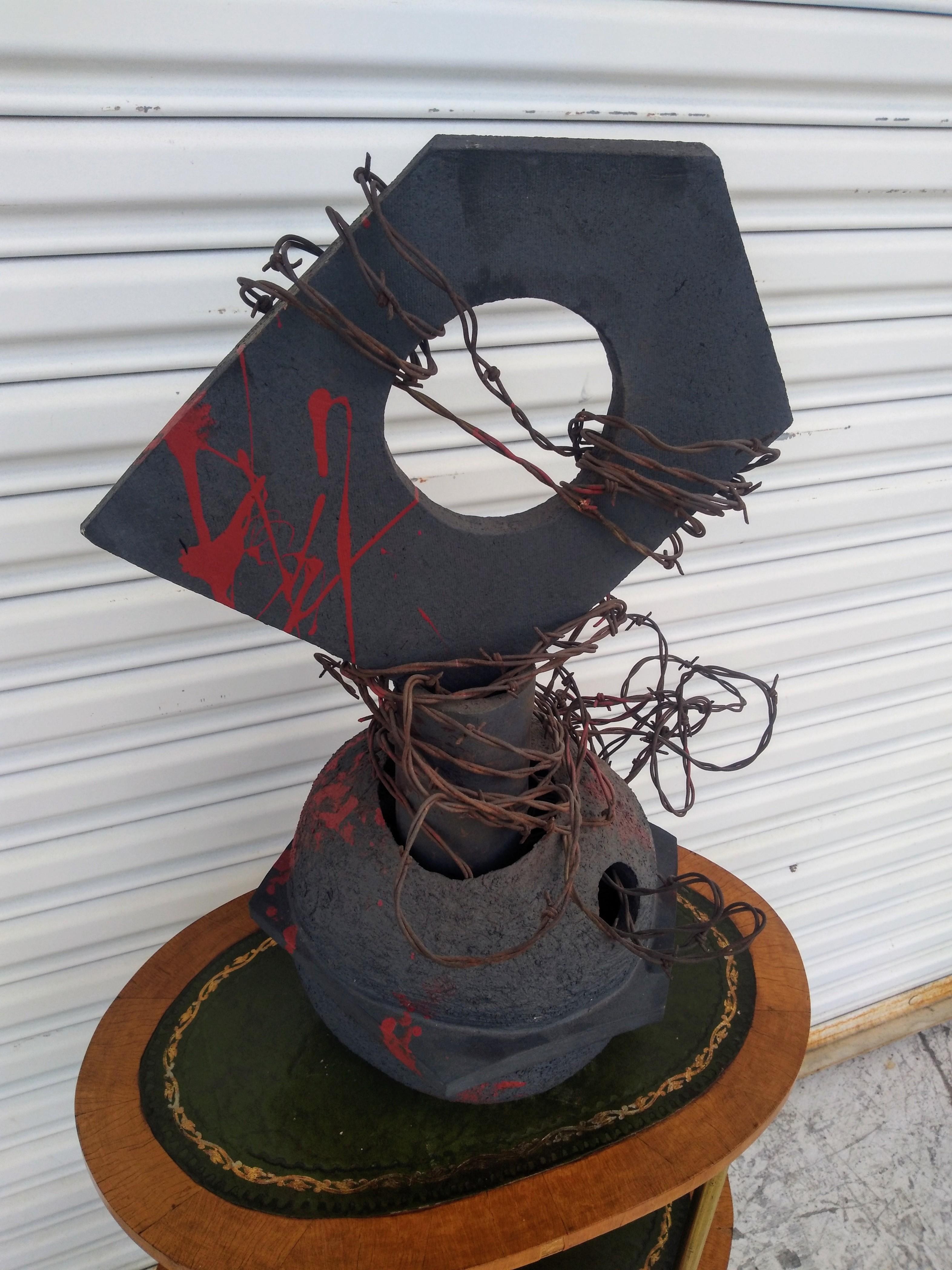 Fatto a mano Bruny Graves Scultura astratta in Raku in vendita