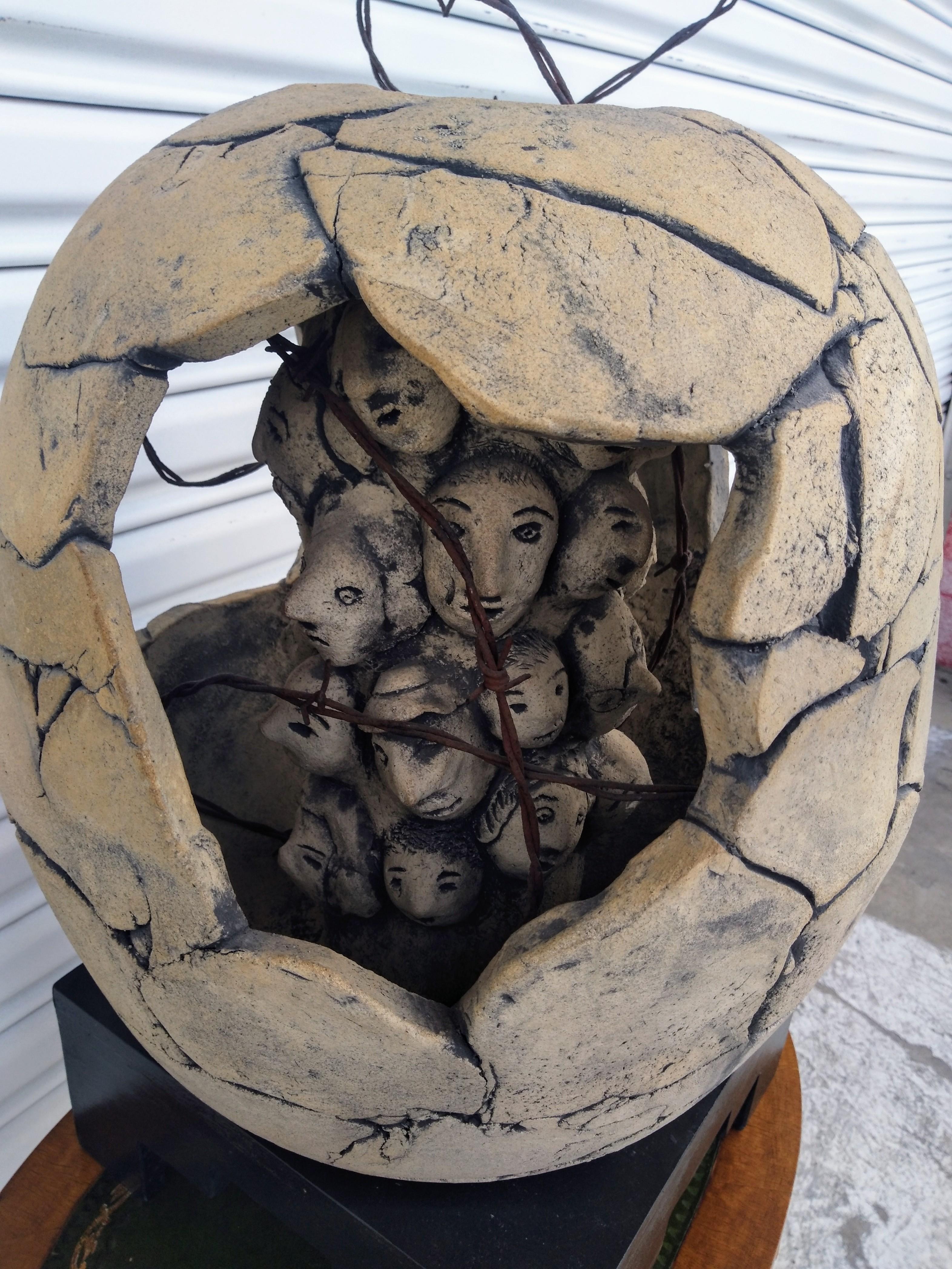 Bruny Graves Raku Sculpture In Good Condition For Sale In Pasadena, TX