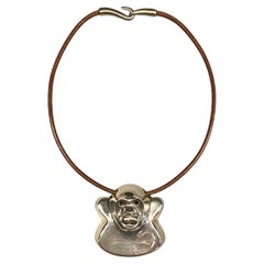 Collares