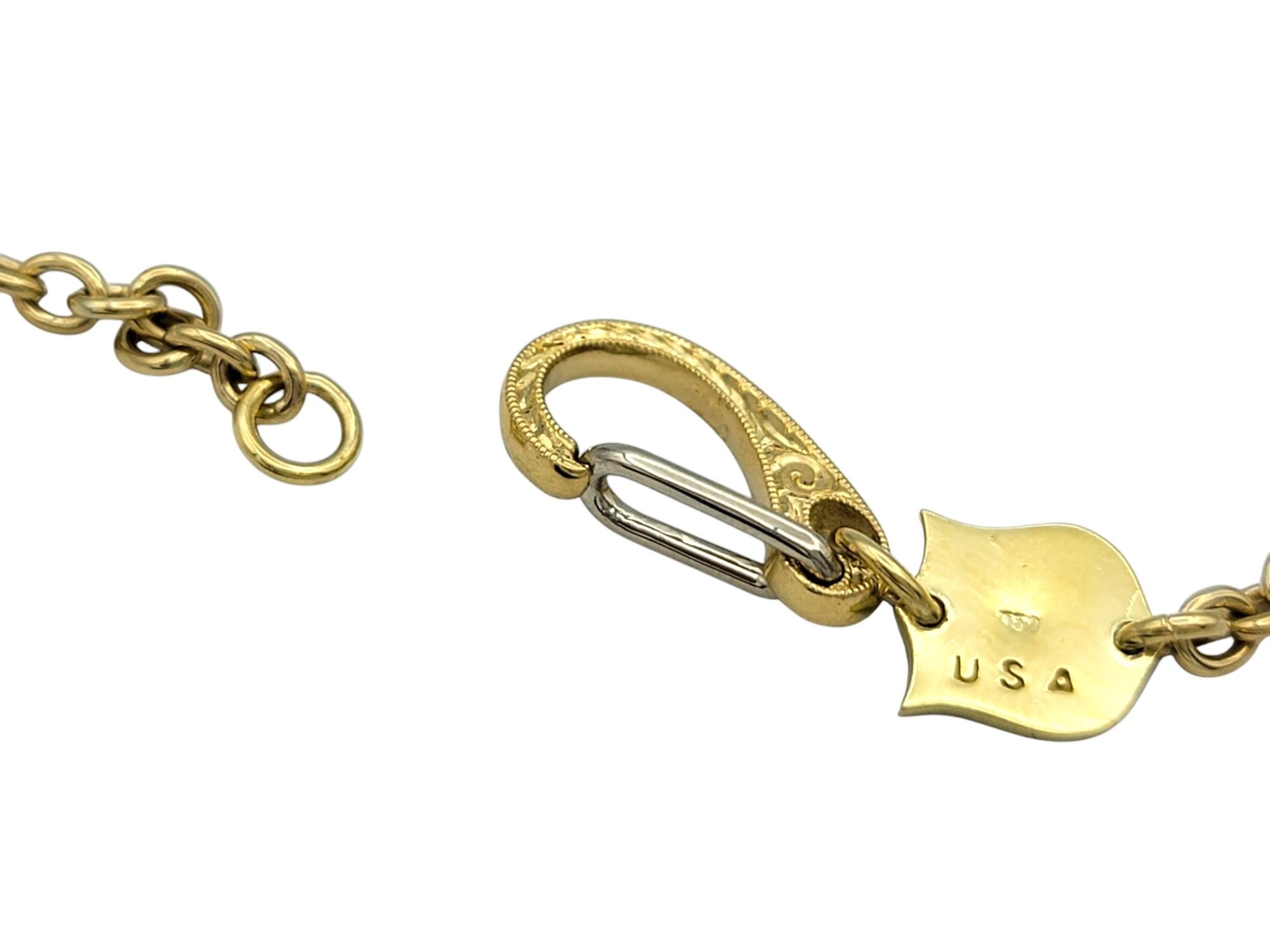 Collana con ciondolo a goccia in oro spazzolato 18 carati con diamanti bianchi e marroni in vendita 1
