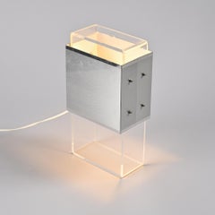 Lampada da tavolo in alluminio spazzolato e plexiglass, circa 1970