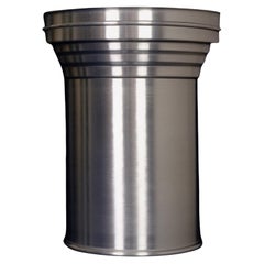 Table d'appoint Capitello en aluminium brossé, design minimaliste italien, en stock