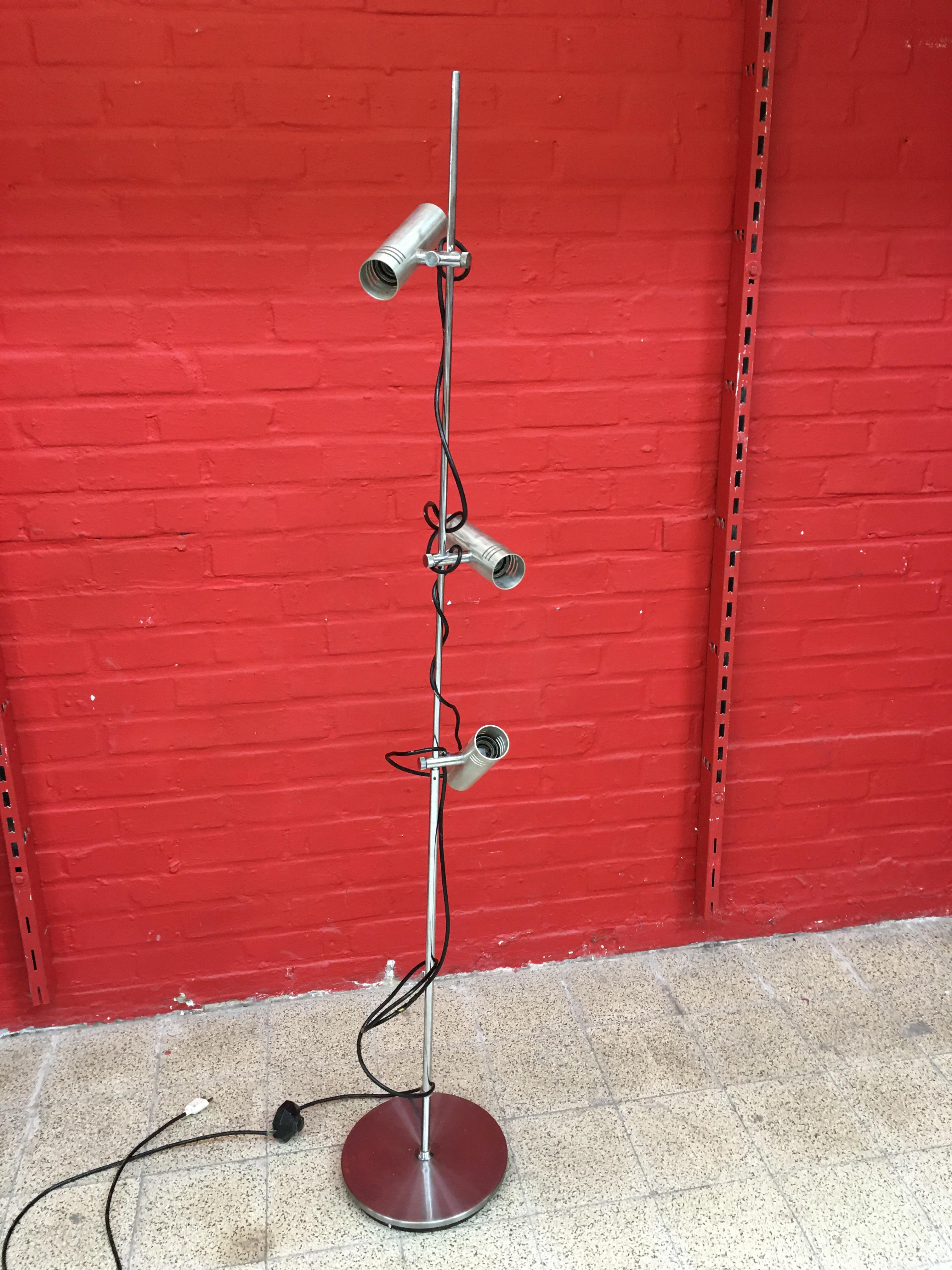 Brushed Aluminum Floor Lamp, circa 1970 in the Style of Alain Richard In Good Condition For Sale In Saint-Ouen, FR
