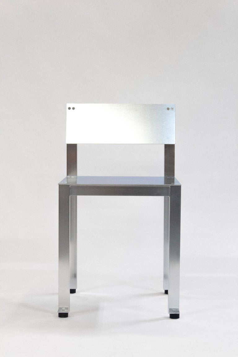 Silla CANTO de aluminio anodizado cepillado de Luiz Solano, Brasil 2023 en  venta en 1stDibs España