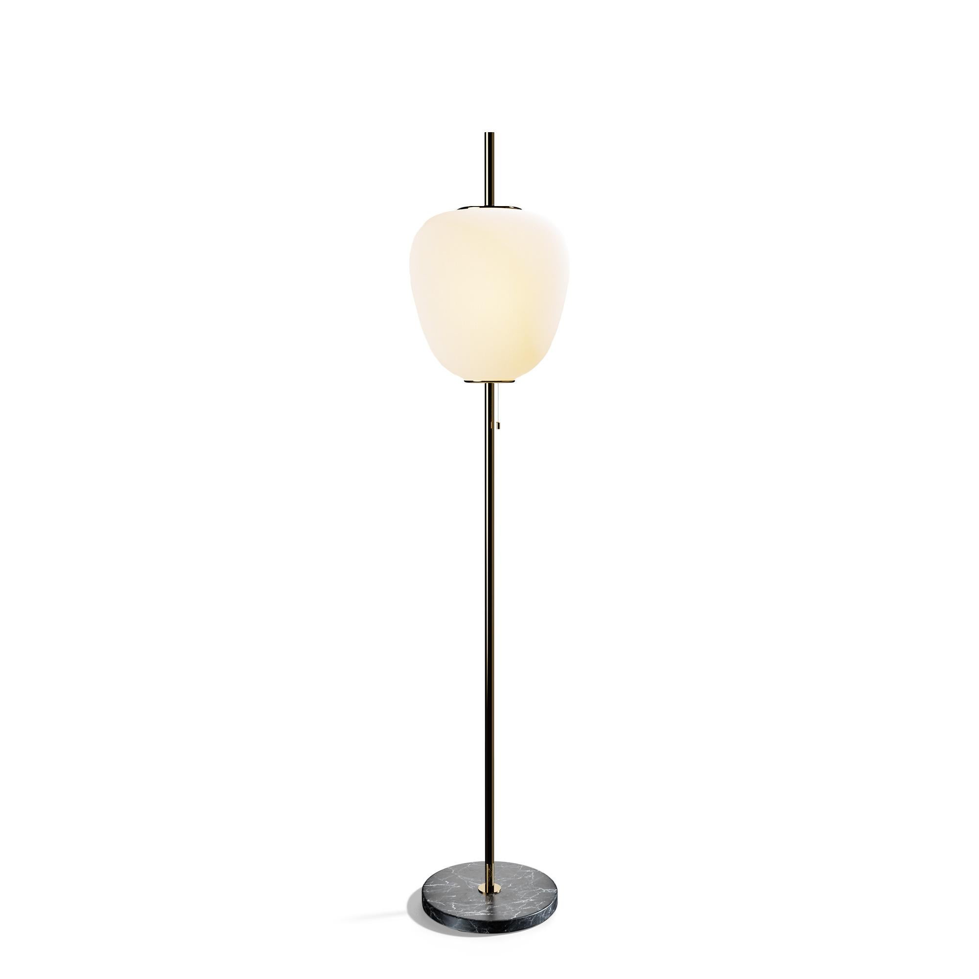 Laiton Lampadaire J14 en laiton brossé de Disderot en vente