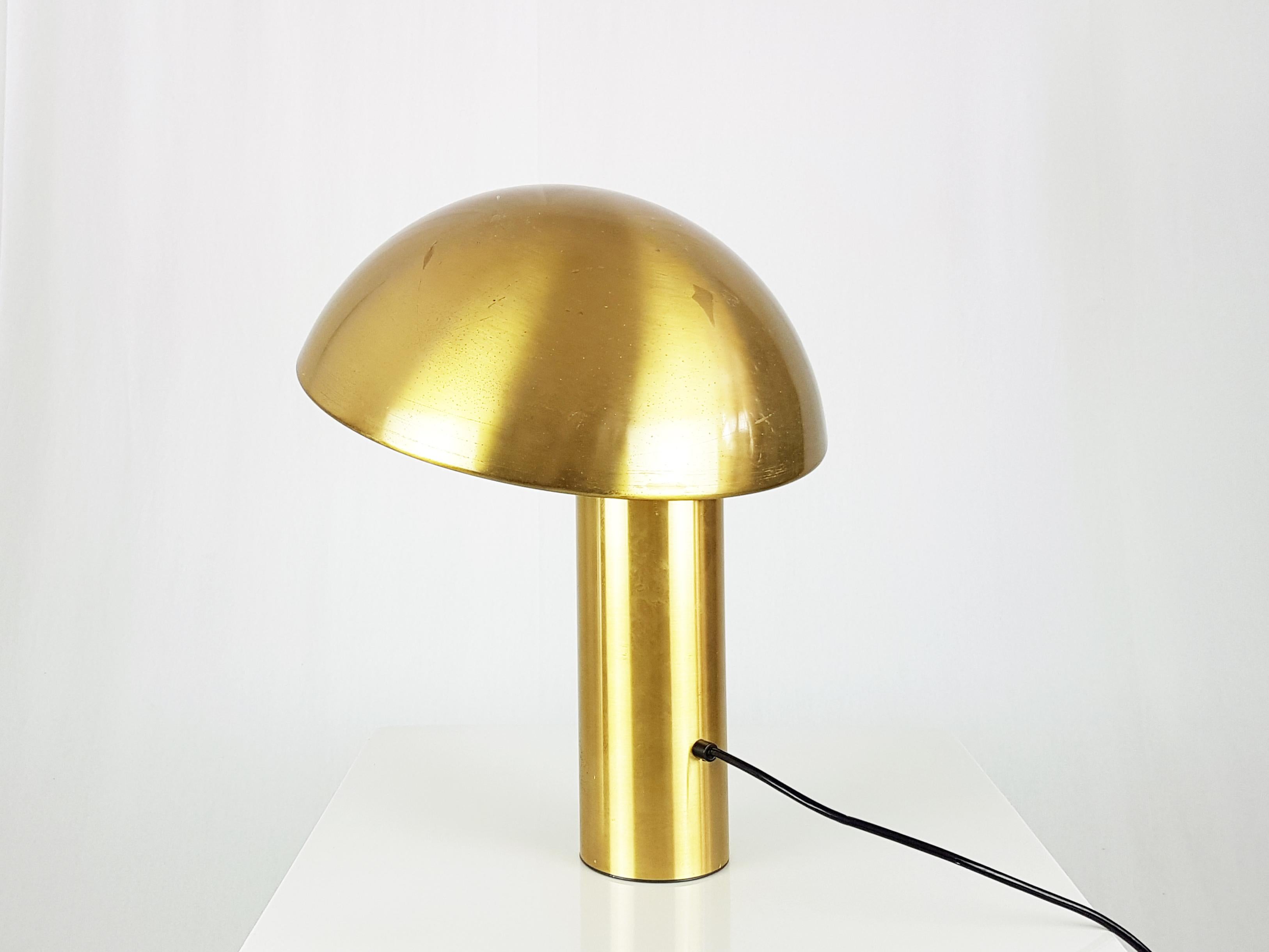 Brushed Brass Vaga Table Lamp by Franco Mirenzi for Valenti, 1978 In Good Condition For Sale In Varese, Lombardia