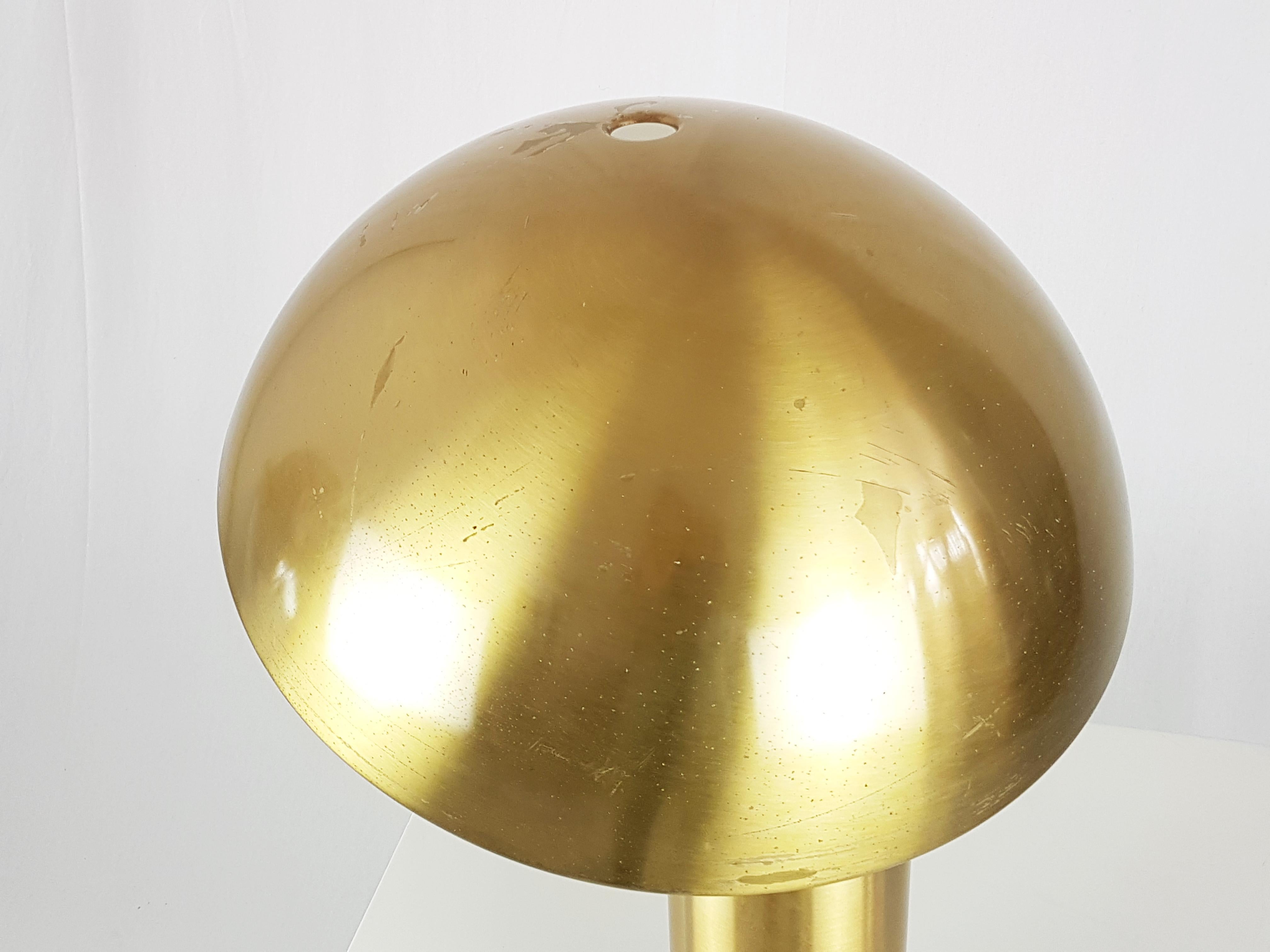 Late 20th Century Brushed Brass Vaga Table Lamp by Franco Mirenzi for Valenti, 1978 For Sale