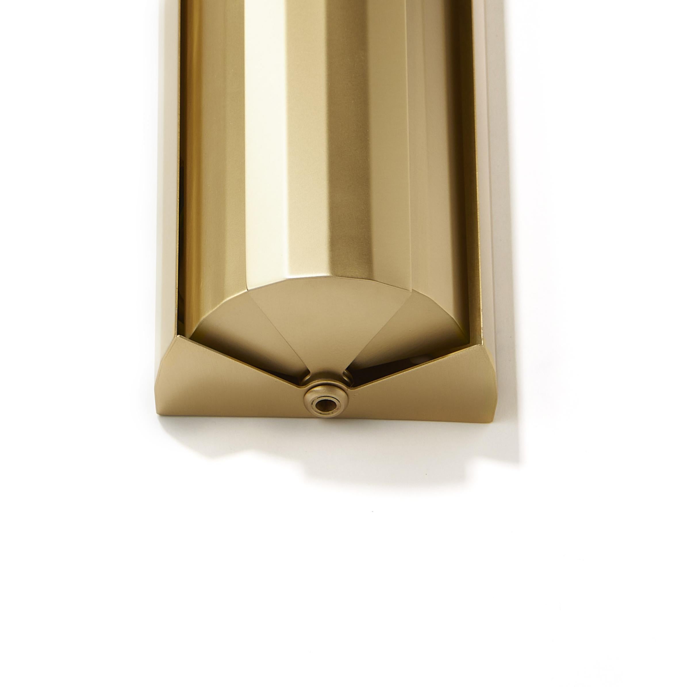 Contemporary LETO 360 brushed Brass Wall Light with Mobile Fins For Sale