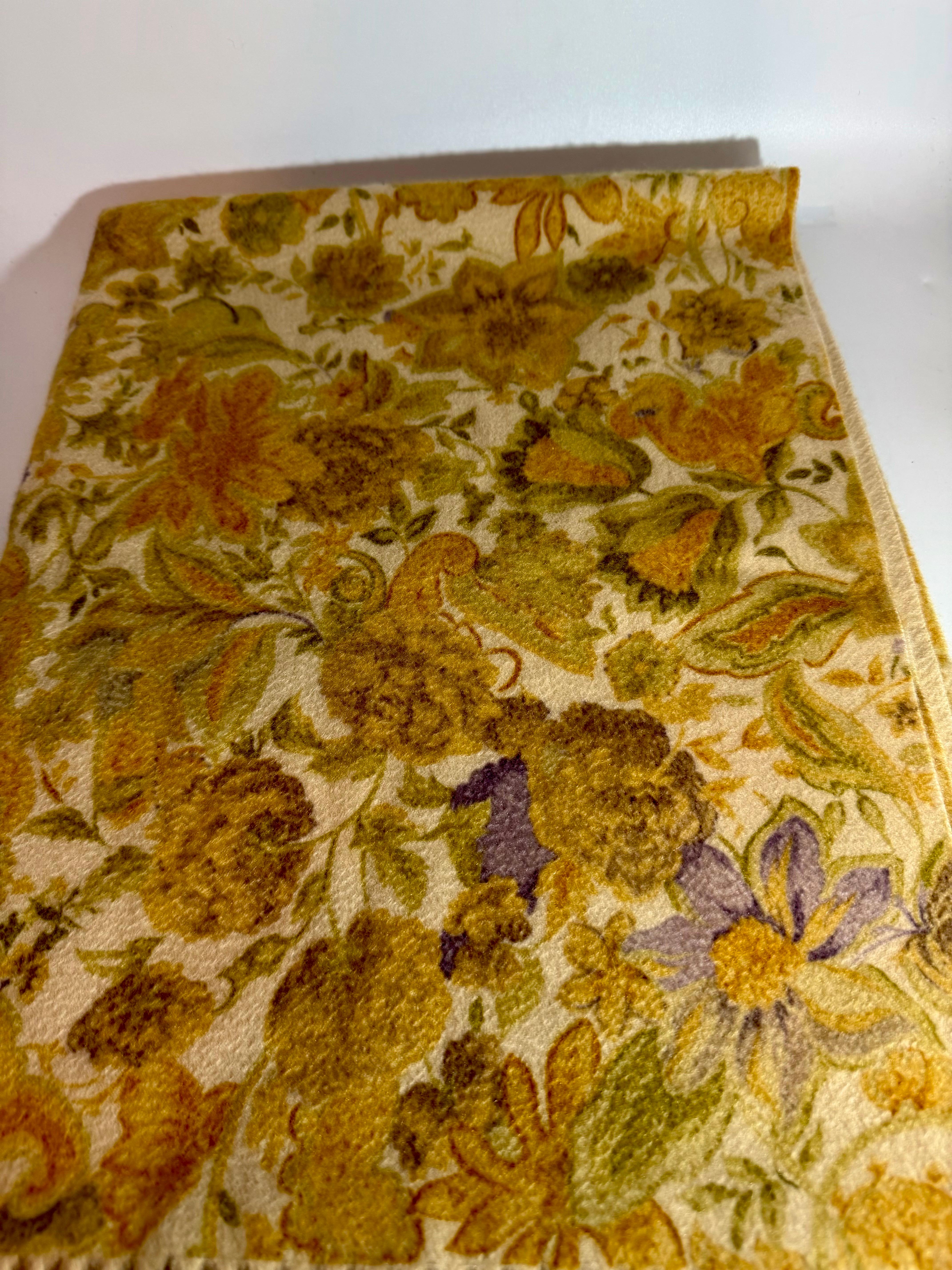 Brushed Long Fringed Shawl/Stole/Scarf, 100 % Cashmere , Made in Italy, 77 