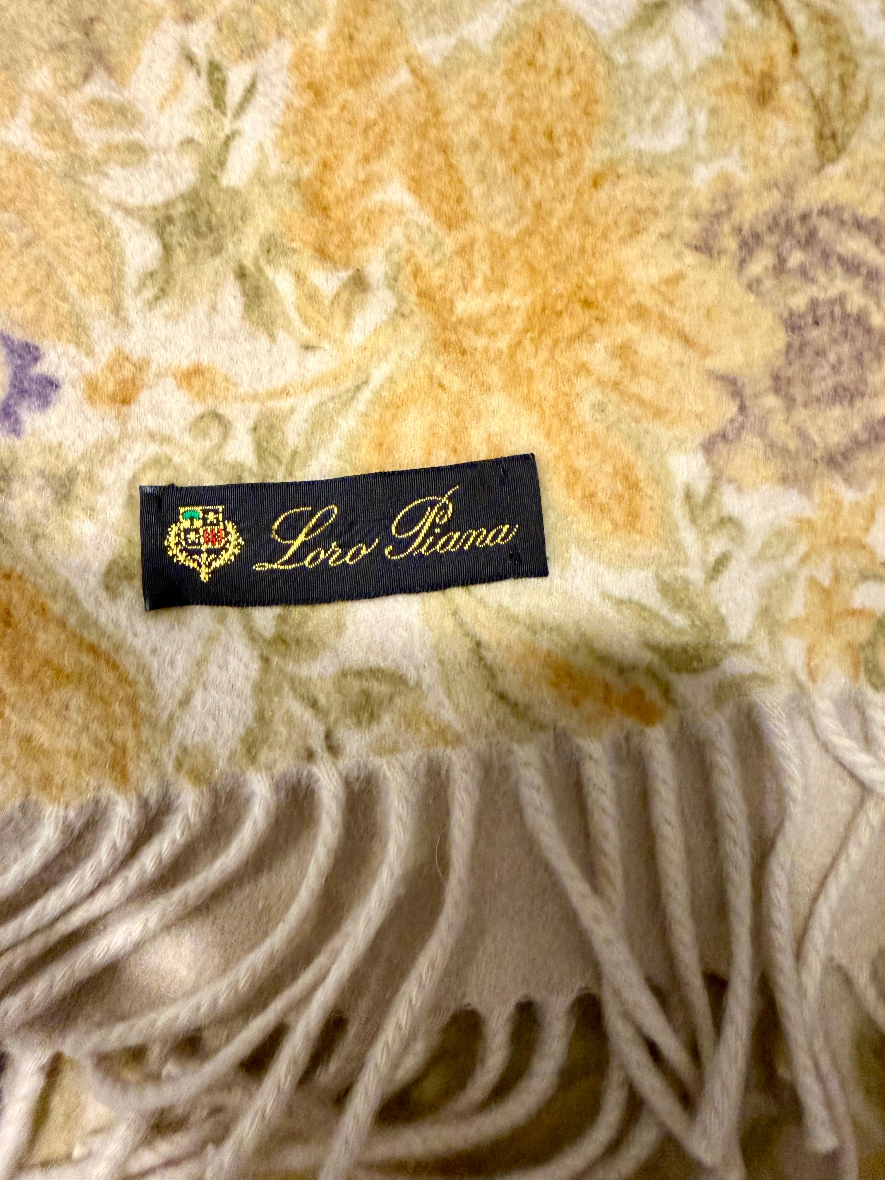 Brushed Long Fringed Shawl/Stole/Scarf, 100 % Cashmere , Made in Italy, 77 