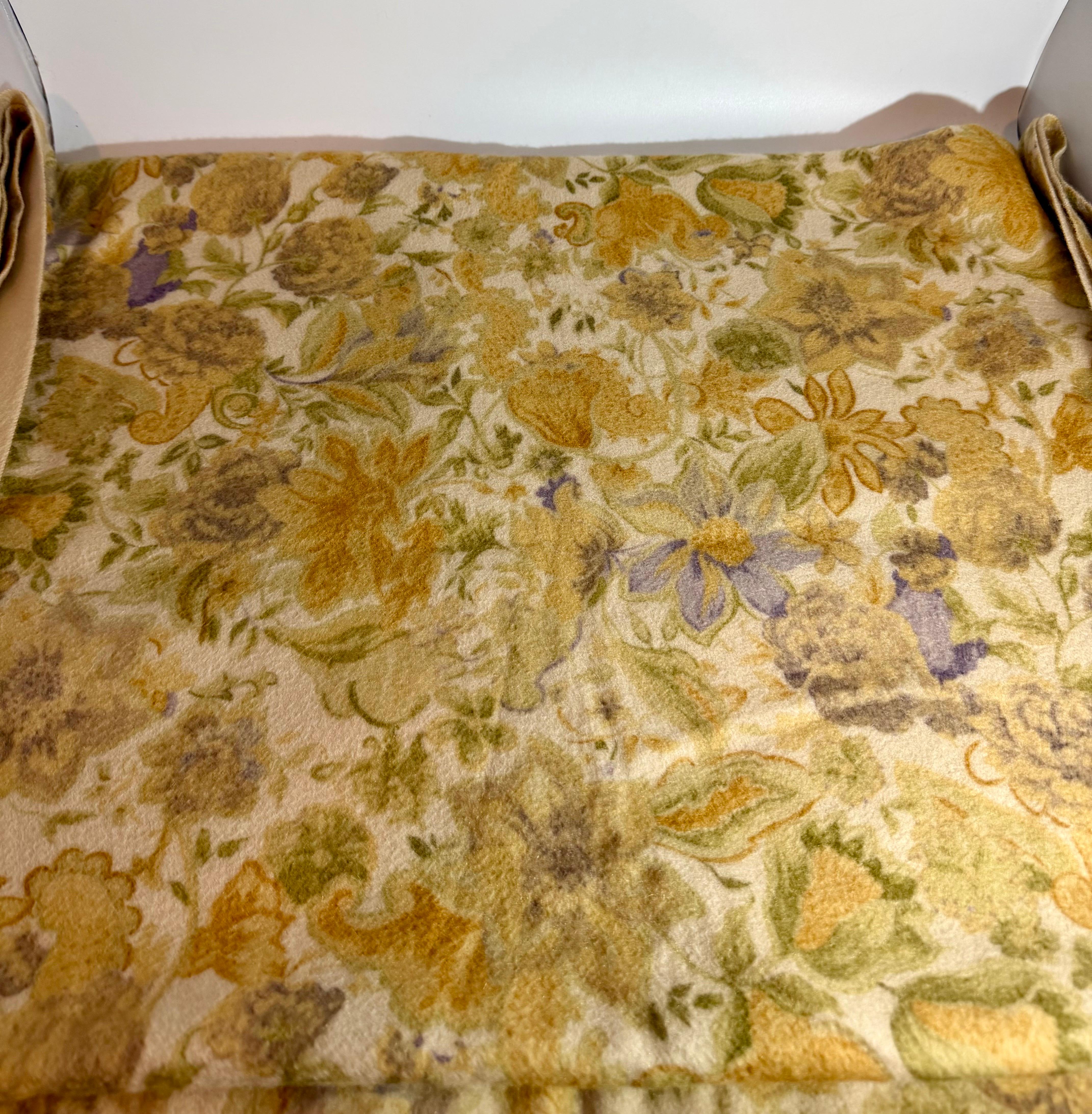 Brushed Long Fringed Shawl/Stole/Scarf, 100 % Cashmere , Made in Italy, 77 