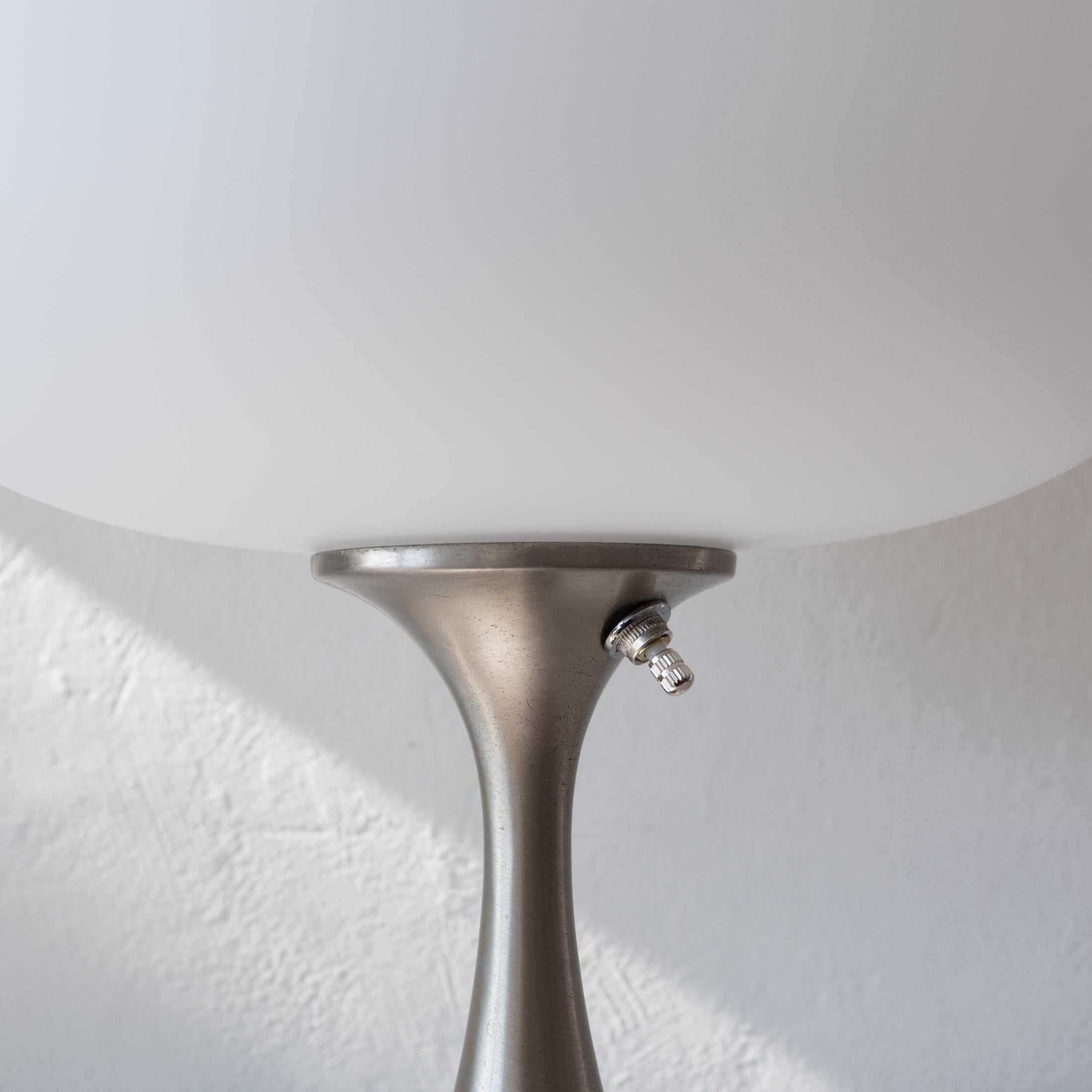 Brushed Nickel Mushroom Table Lamp By Laurel Co.  In Good Condition For Sale In San Diego, CA