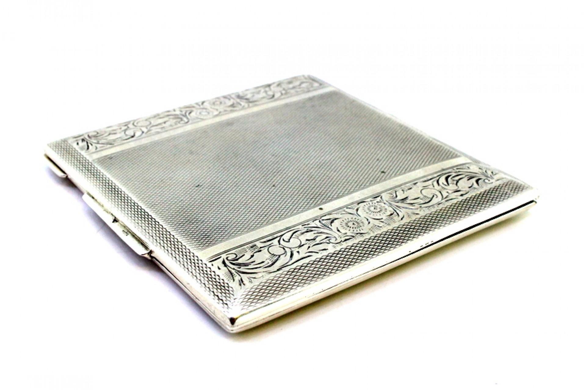 European Brushed silver toiletry box with floral engraving and mirror For Sale