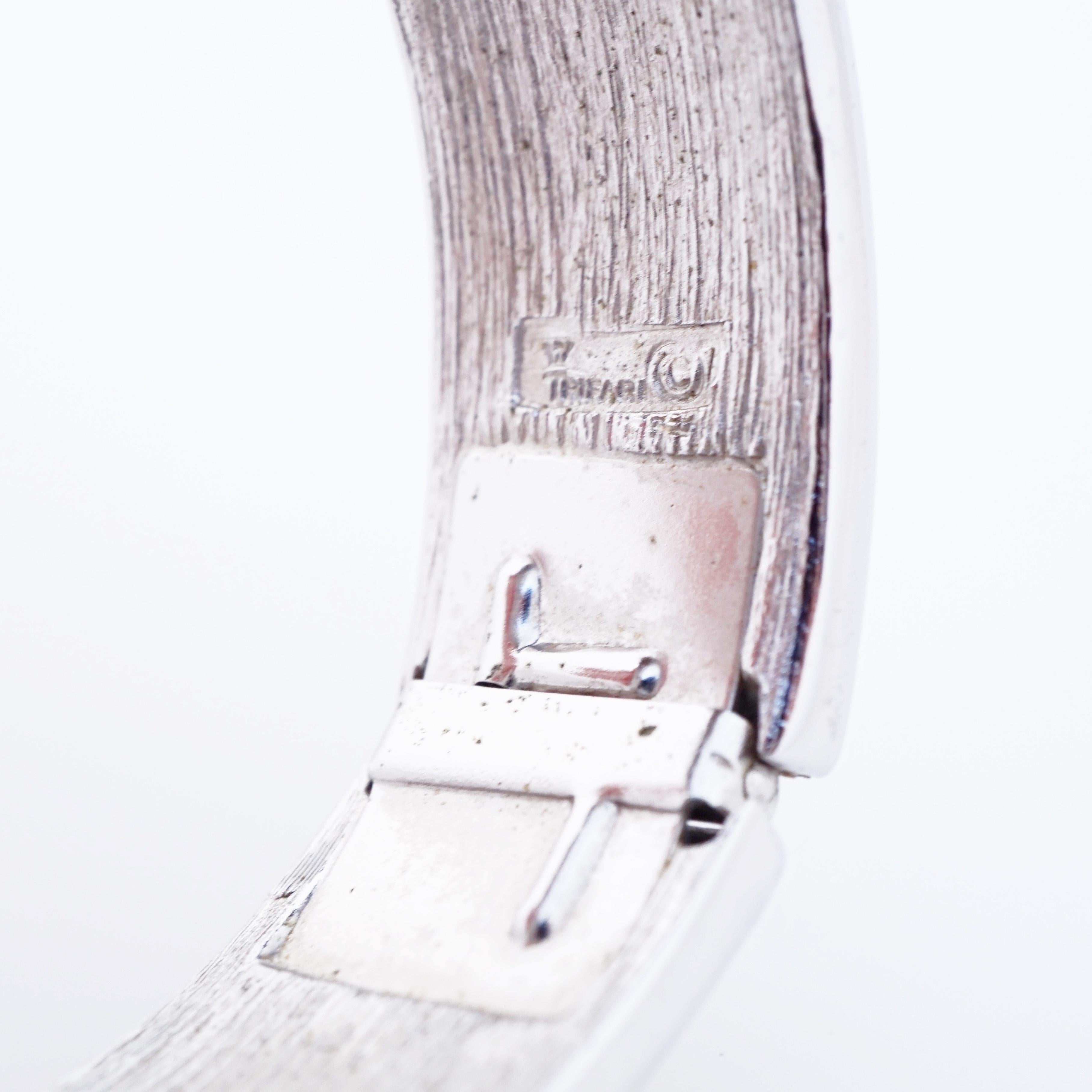 trifari m bracelet