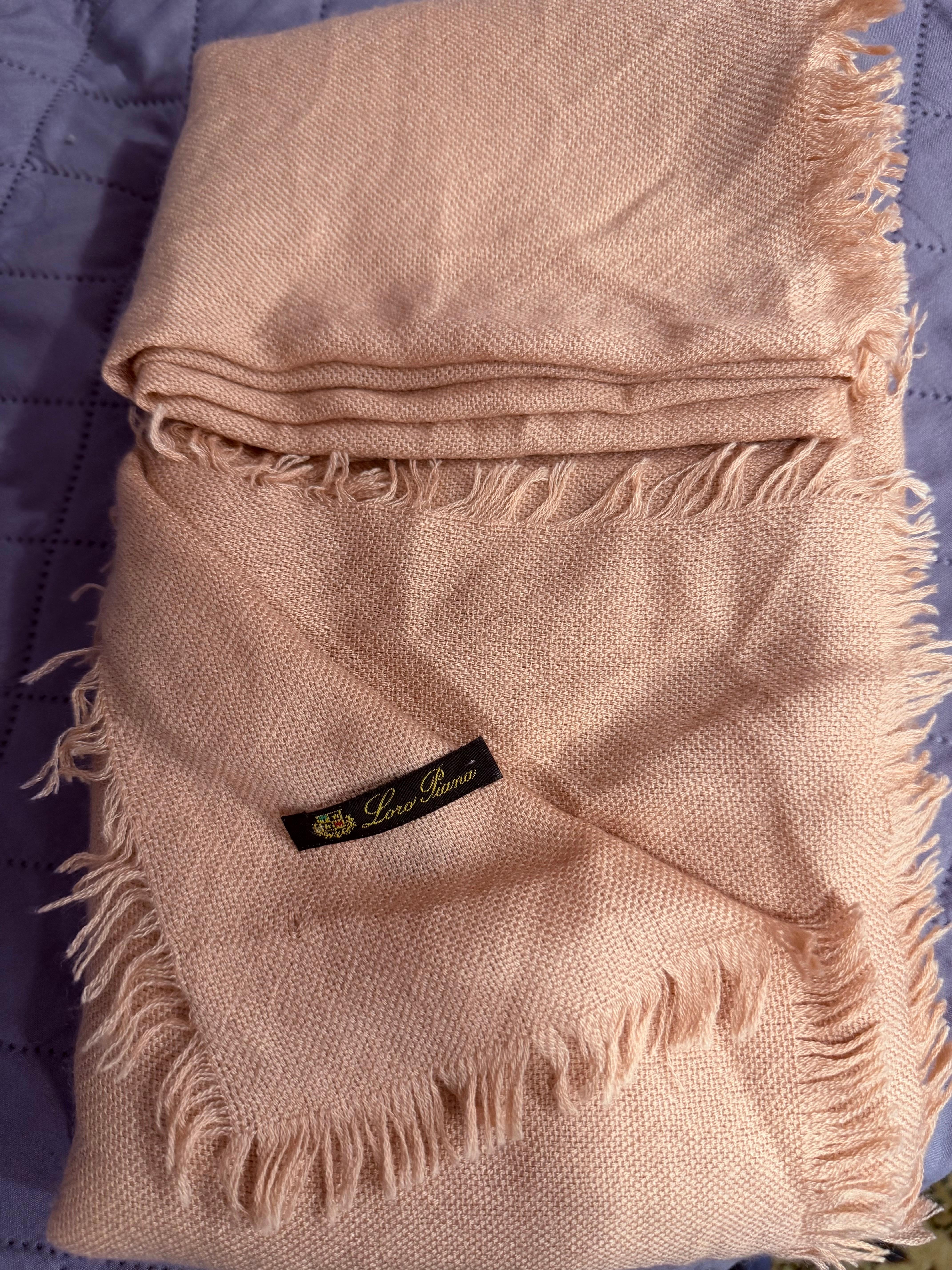 Brushed Smal Fringed Shawl/Stole/Scarf, 70 % Cashmere , Made in Italy, 55 