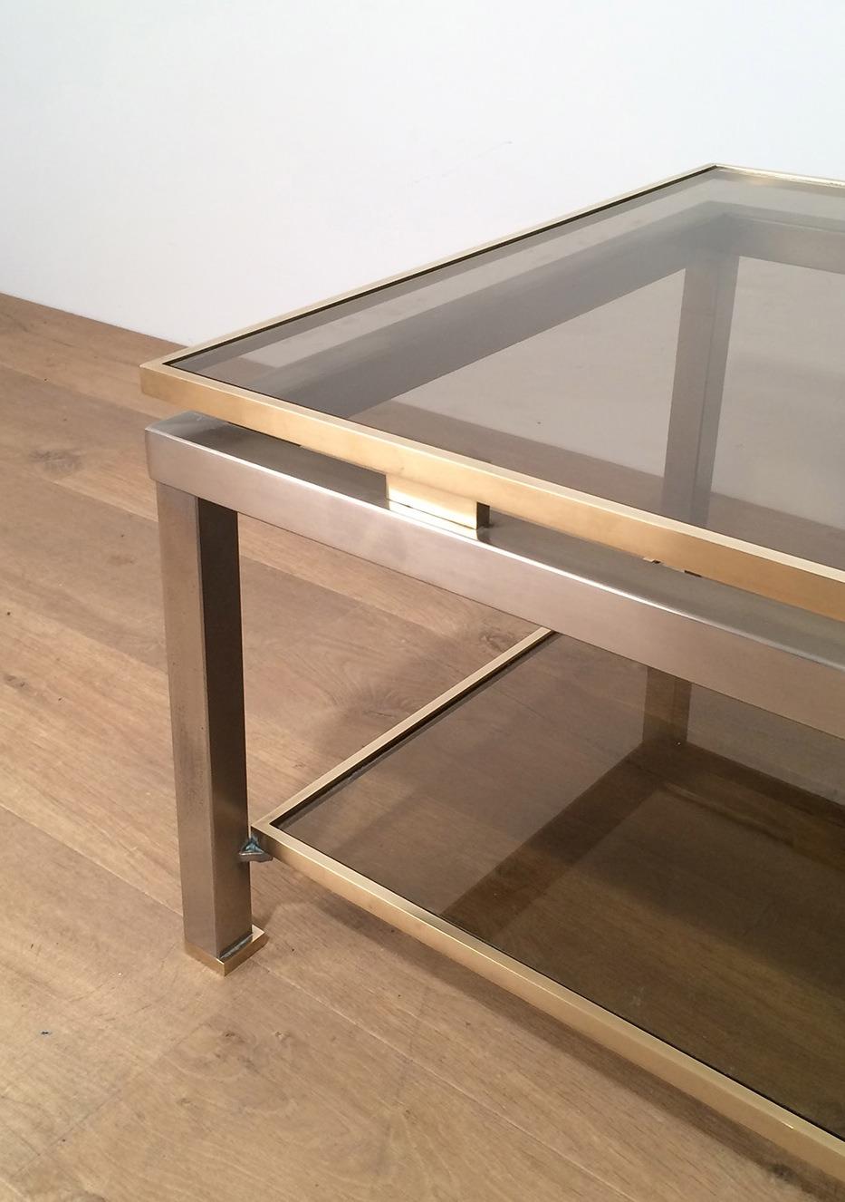 Français Table basse en acier brossé et laiton par Guy Lefèvre pour Maison Jansen en vente