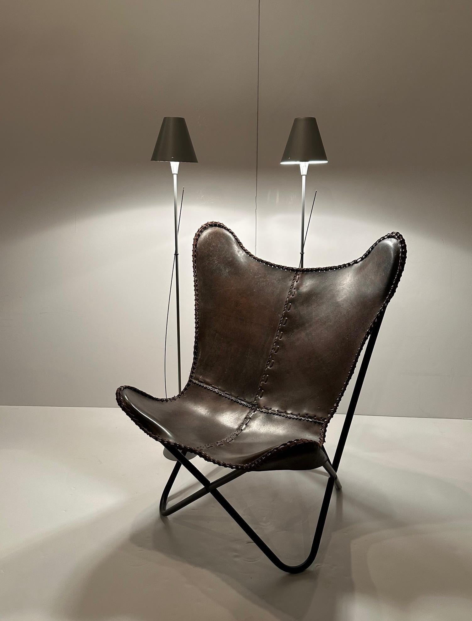 Brushed Steel Elongated Tall Mid Century Modern Table Lamps In Good Condition In Hopewell, NJ