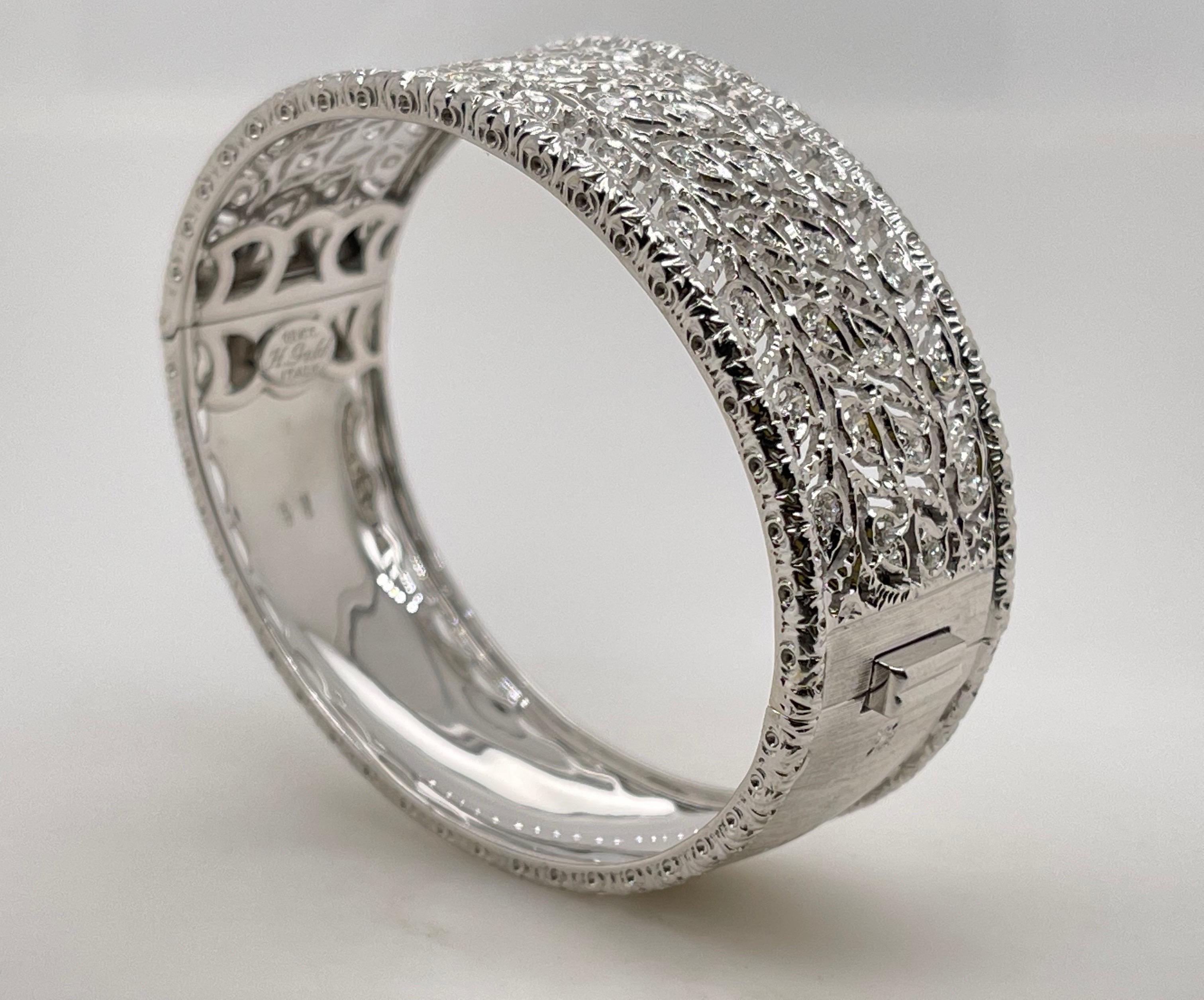 Brushed White Gold & Round Diamond Leaf Hinged Cuff In New Condition For Sale In Toronto, CA